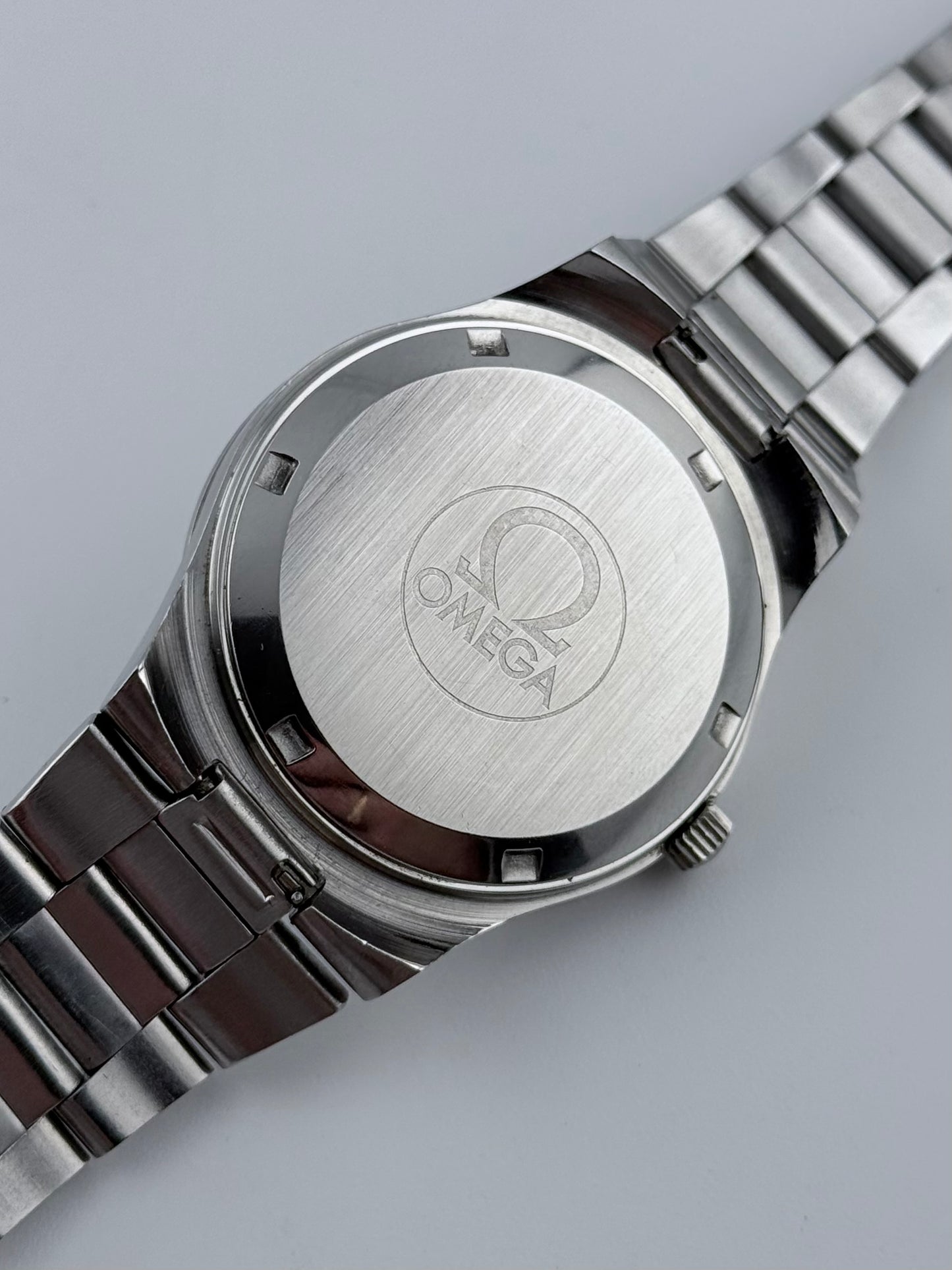 Omega Geneve Automatic Date - 166.0173