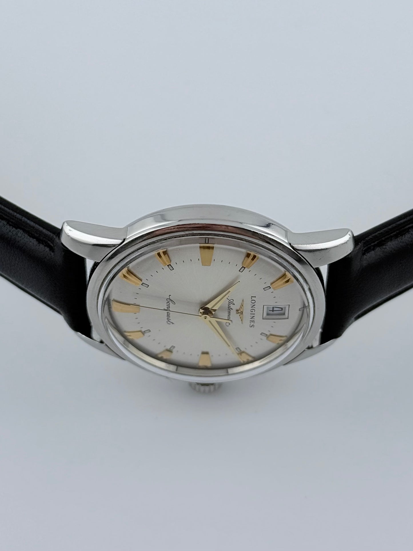 Longines Conquest Automatic Date L.1611.4 - Sunburst Dial