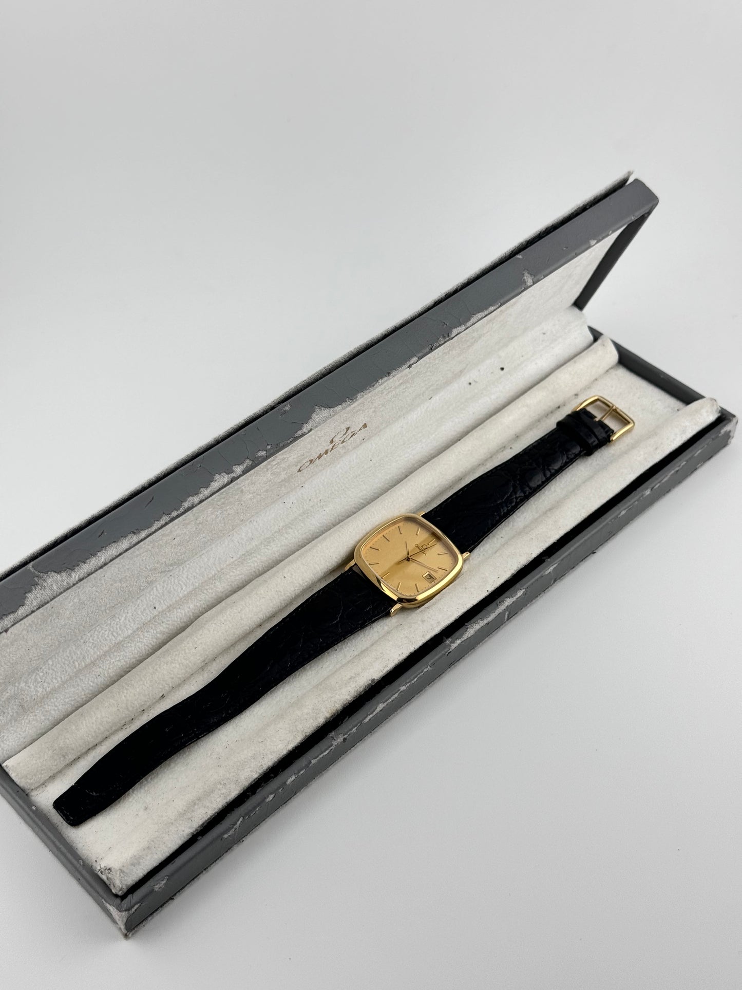 Omega De Ville Tank Quartz Date 196.0317.1 - Box and Papers
