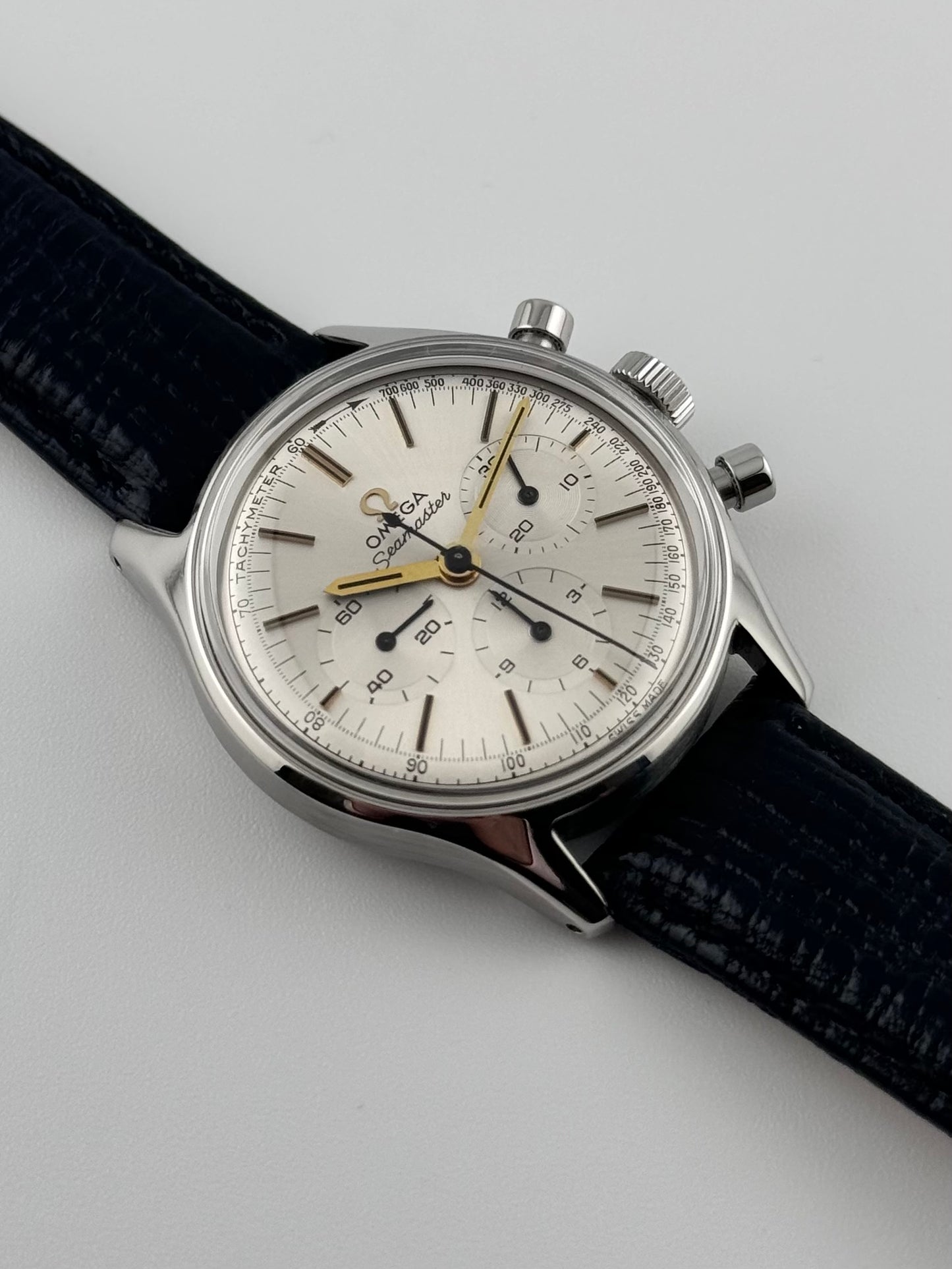 Omega Seamaster Chronograph - Extraordinarily Rare - Museum Grade - Mint Condition - Ref: 2451