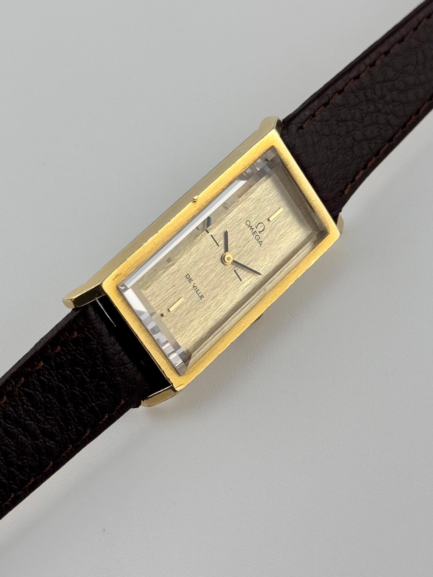 Omega De Ville Collector's Watch - Andrew Grima Emerald Line - 511.0377