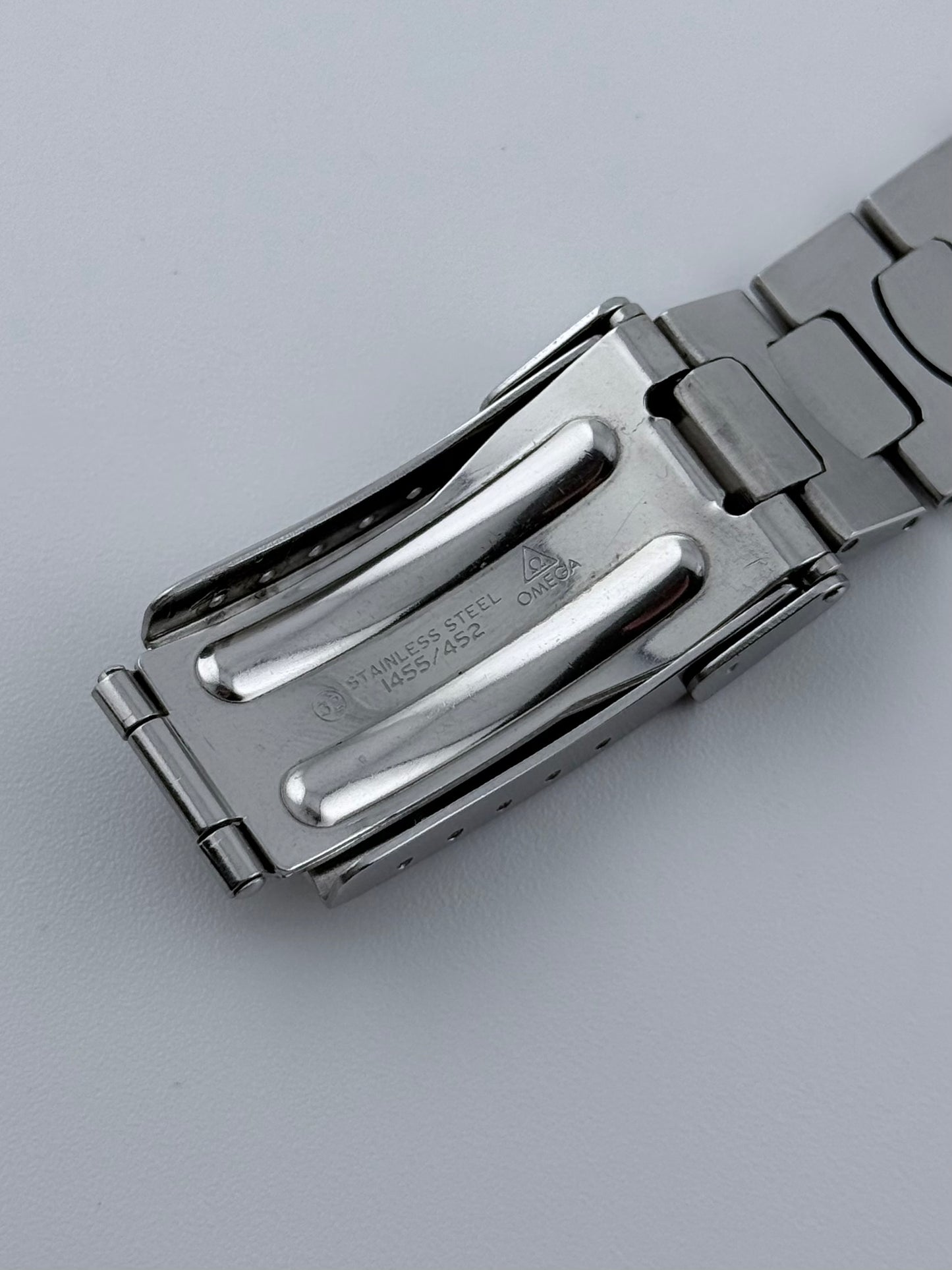Omega Seamaster 200 Quartz Pre Bond - 396.1062 - 40mm Size