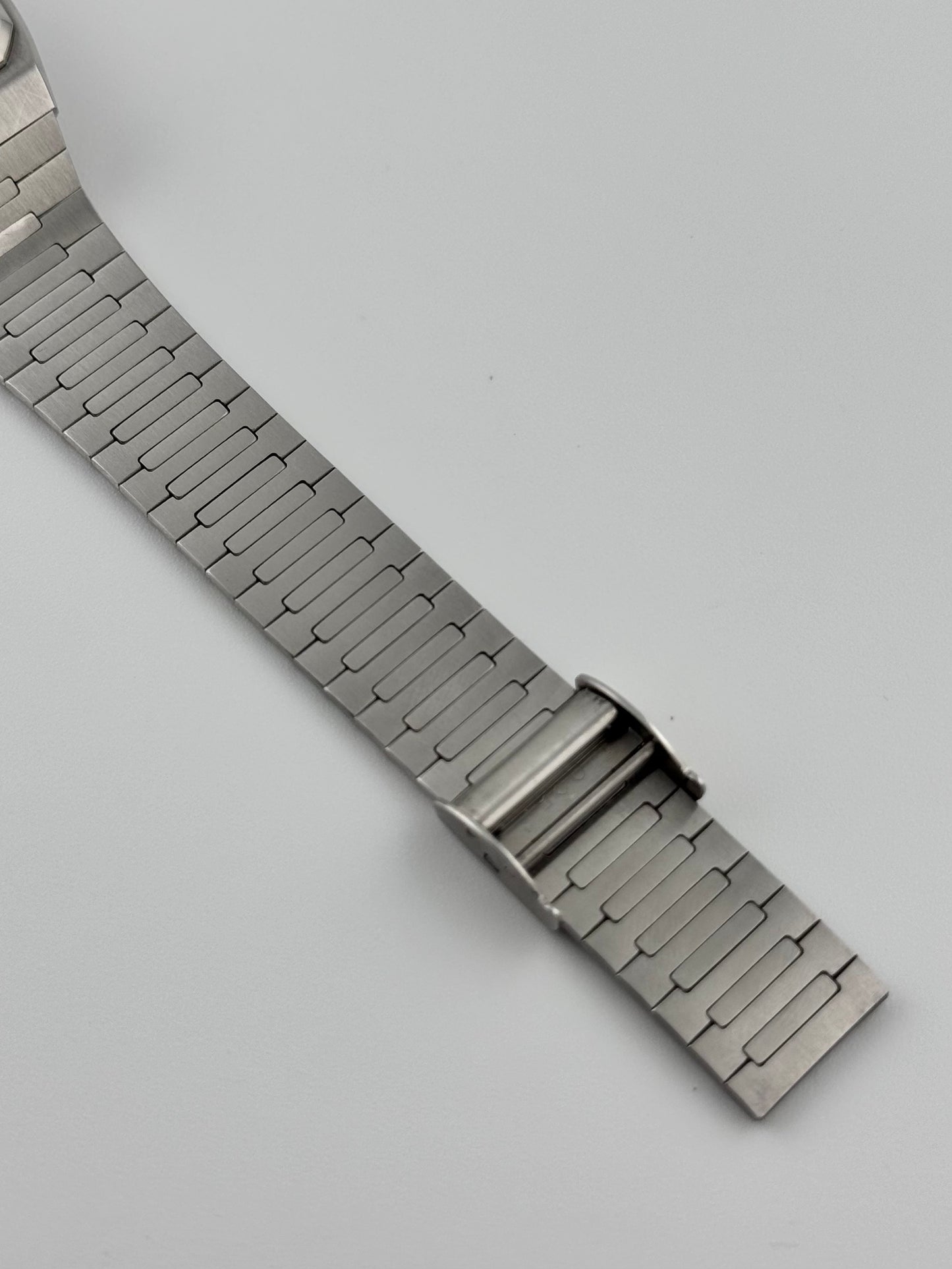 Seiko SQ Quartz - 8223-5130