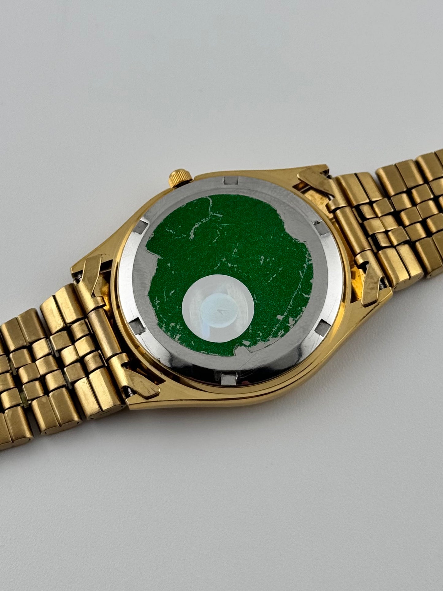 Citizen CQ Quartz Day-Date 6100-R00391