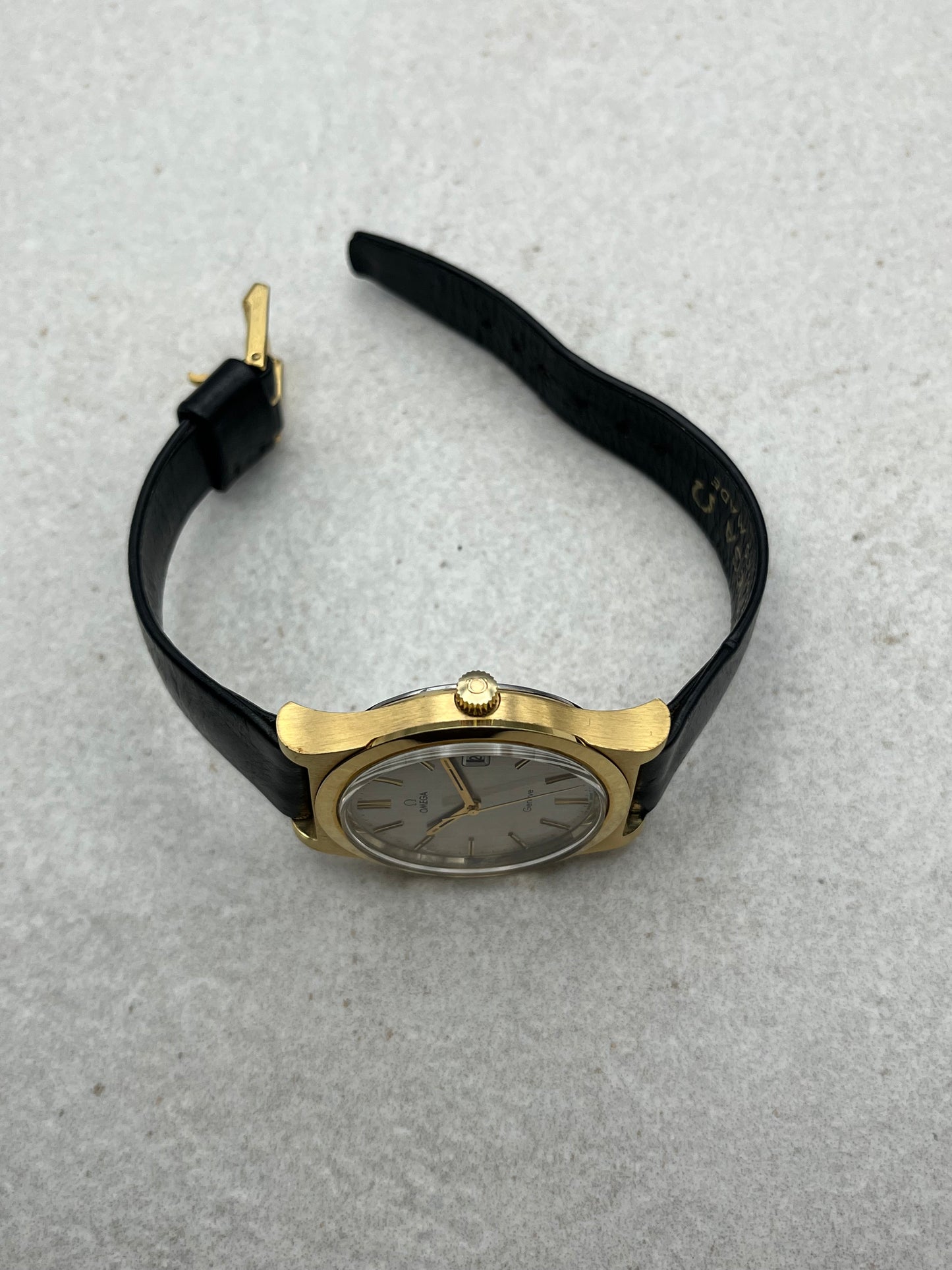 Omega Geneve Manual Date 136.0102 Near New Old Stock Boxed