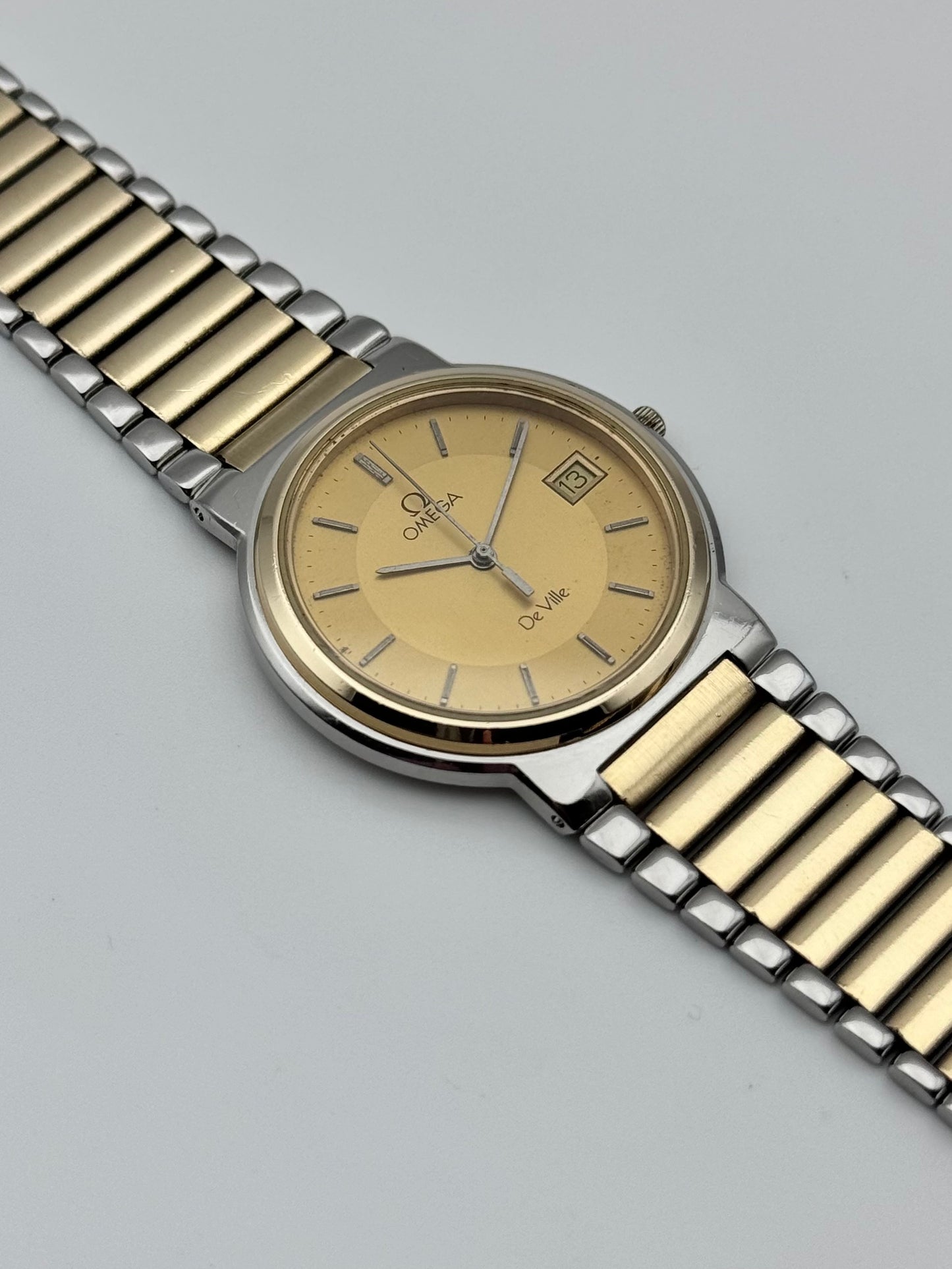 Omega De Ville Quartz Date 196.0256 - Original Bracelet