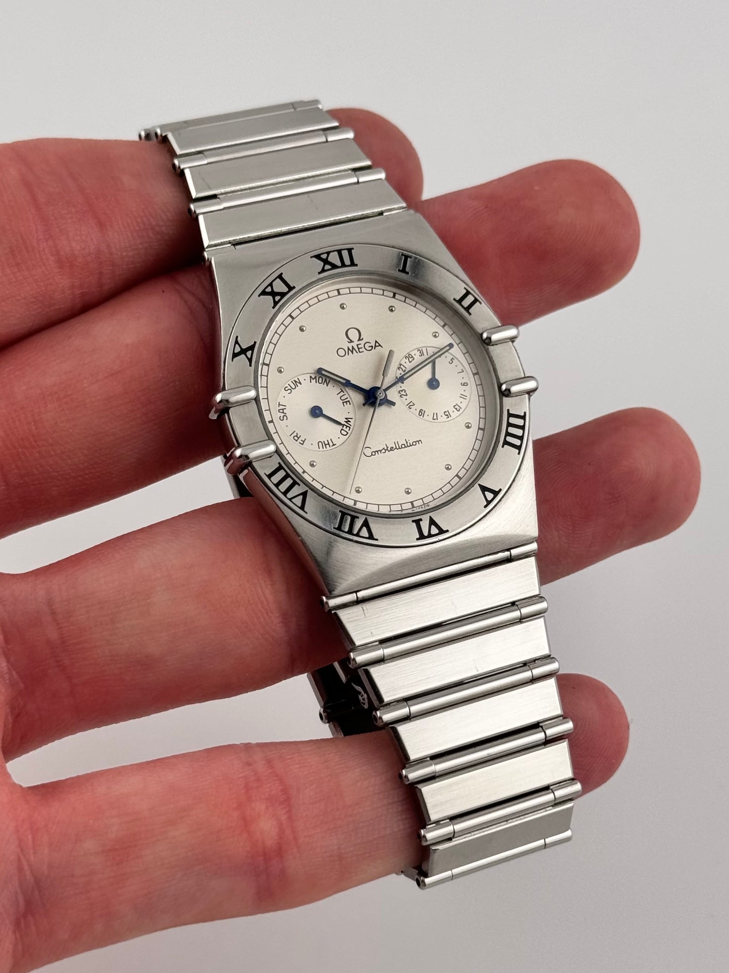 Omega Constellation Quartz Day Date 396.1070