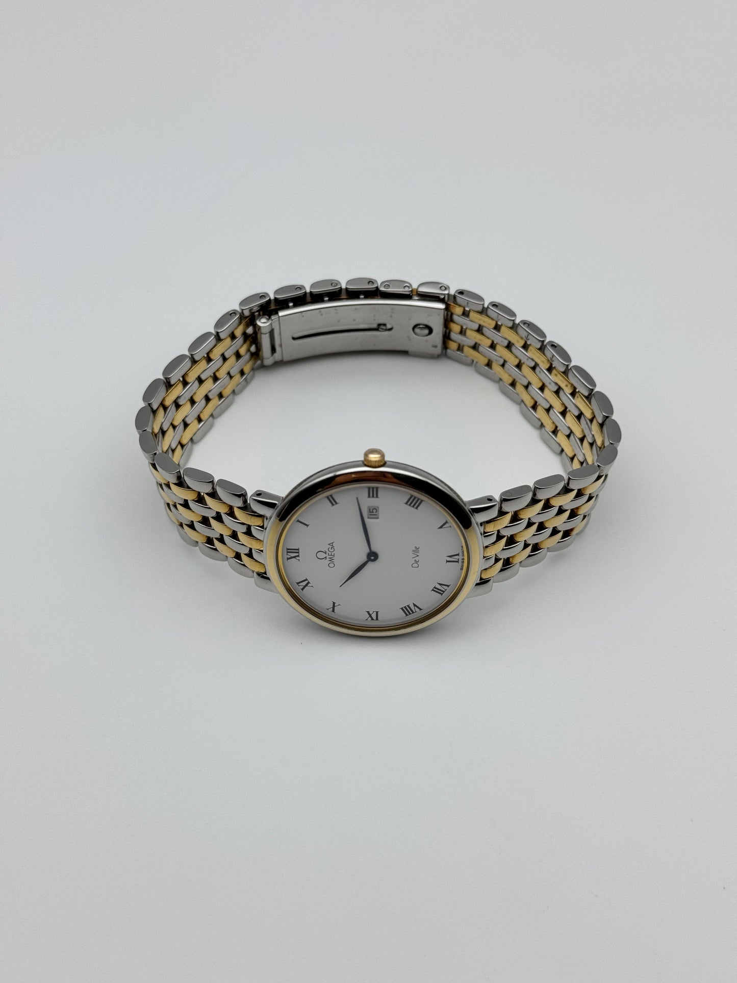 Omega DeVille Quartz Date 396.2379 - Original bracelet & warranty card.