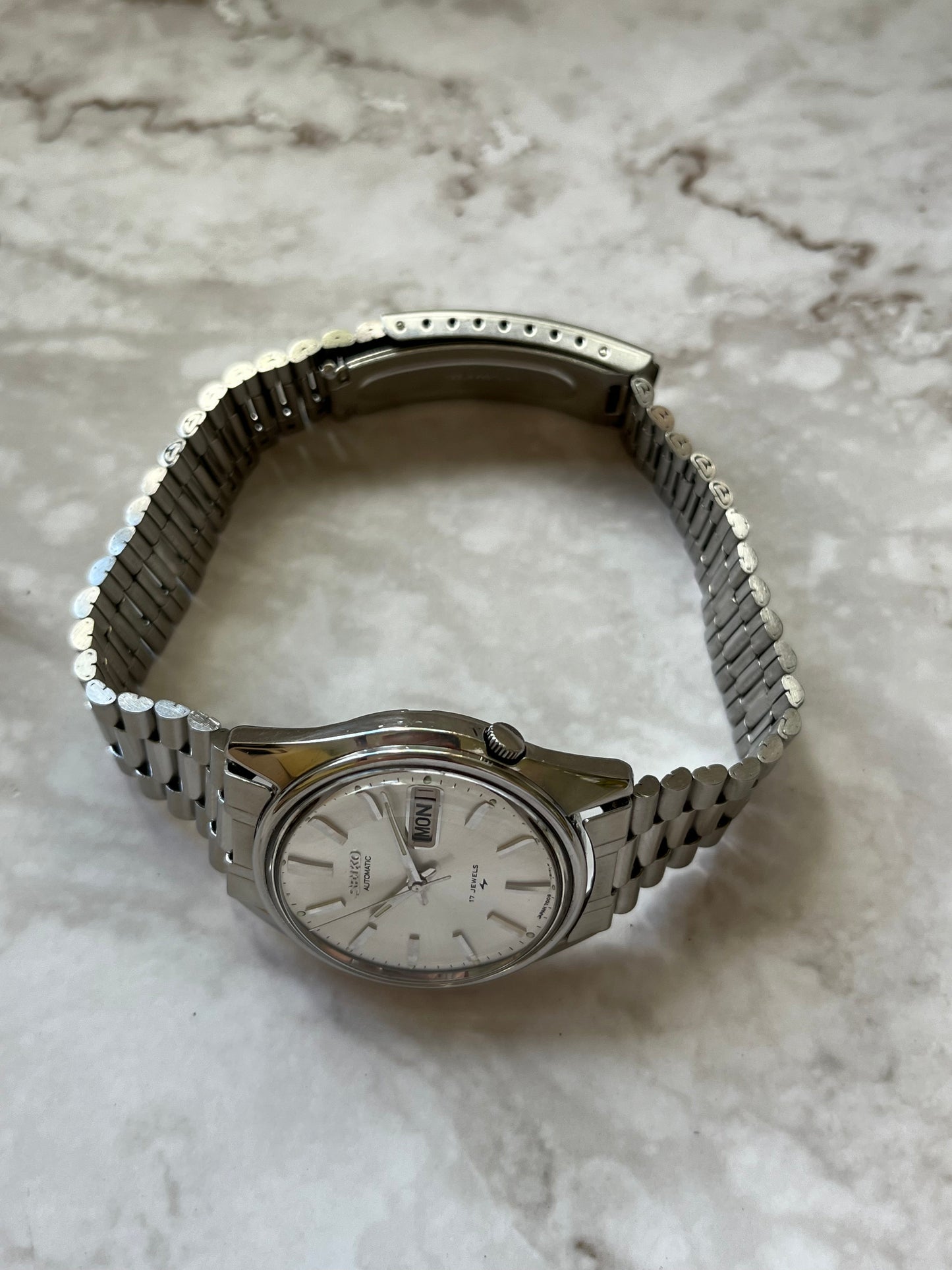 Seiko Automatic 17j 7009-8129