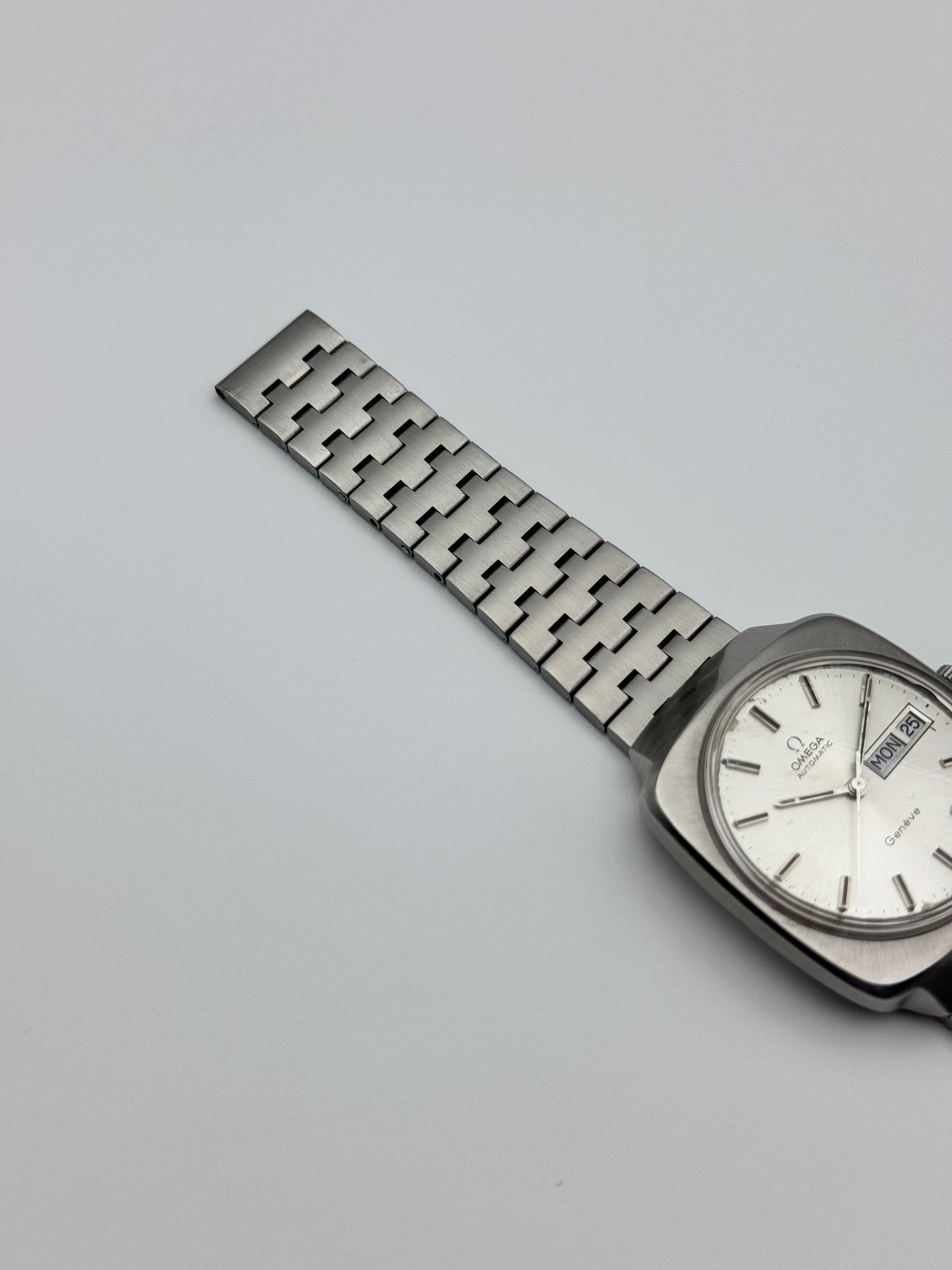 Omega Geneve Automatic Day Date 166.0170