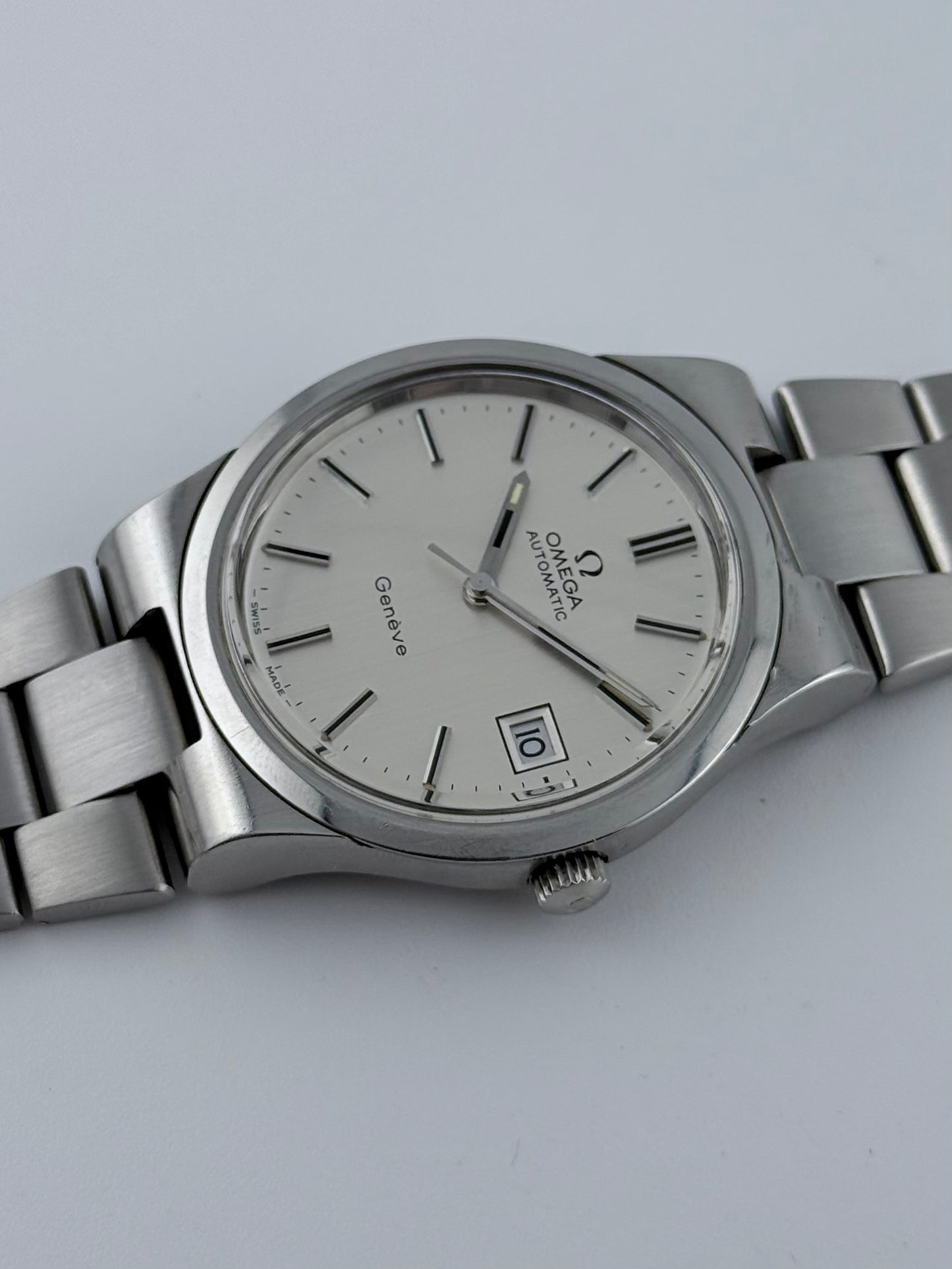Omega Geneve Automatic Date - 166.0173