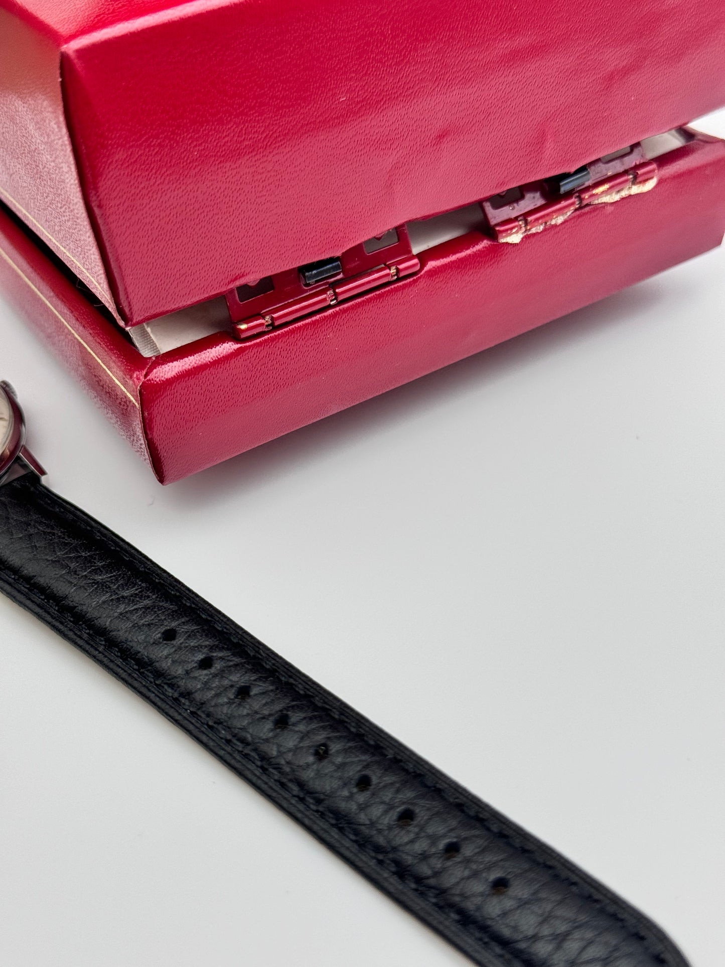 Omega Geneve Manual Wind 131.019 - Complete Set! - Box, Wallet, Papers