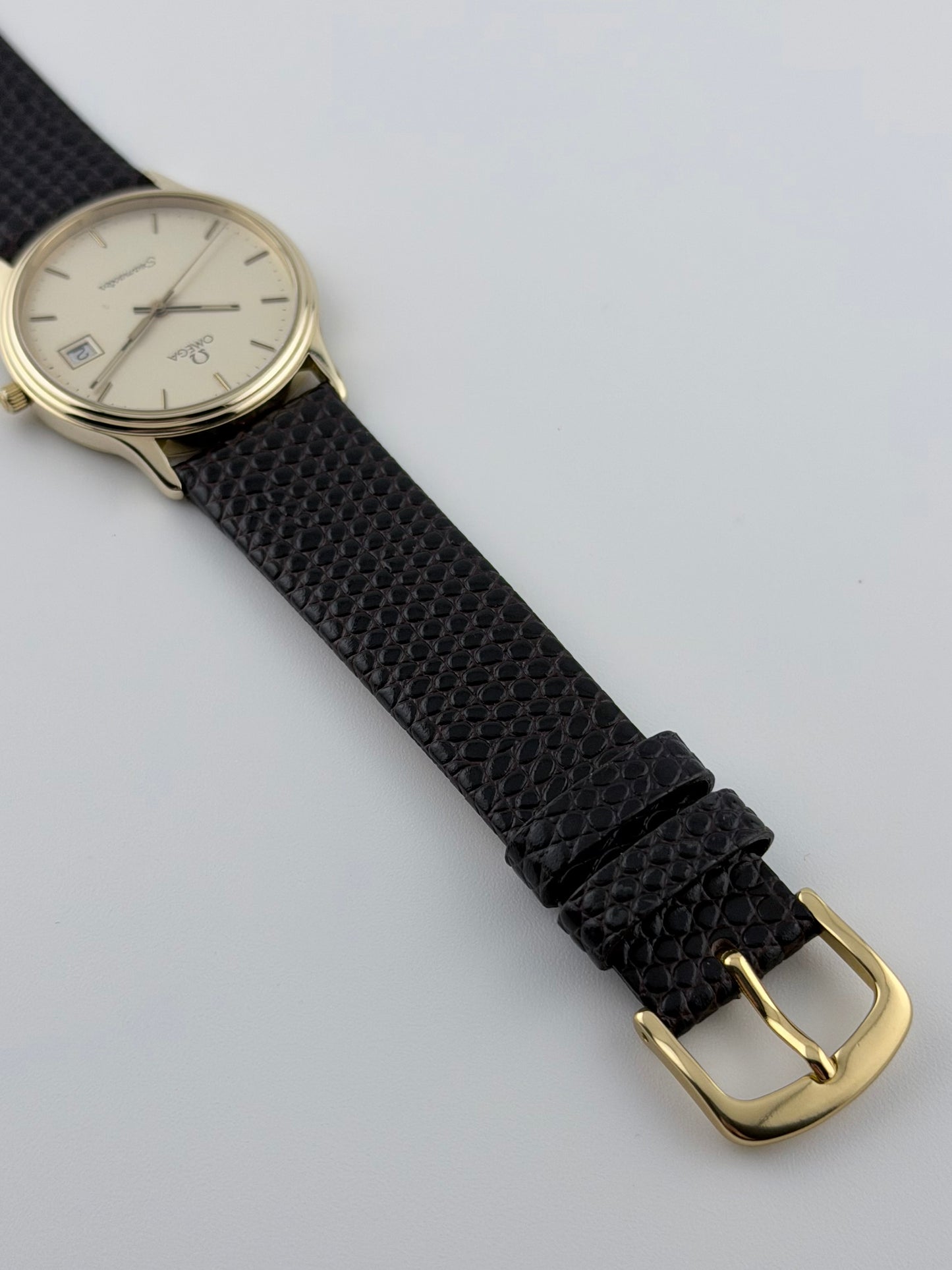Omega Seamaster Quartz Date 9ct Solid Gold - 196.775