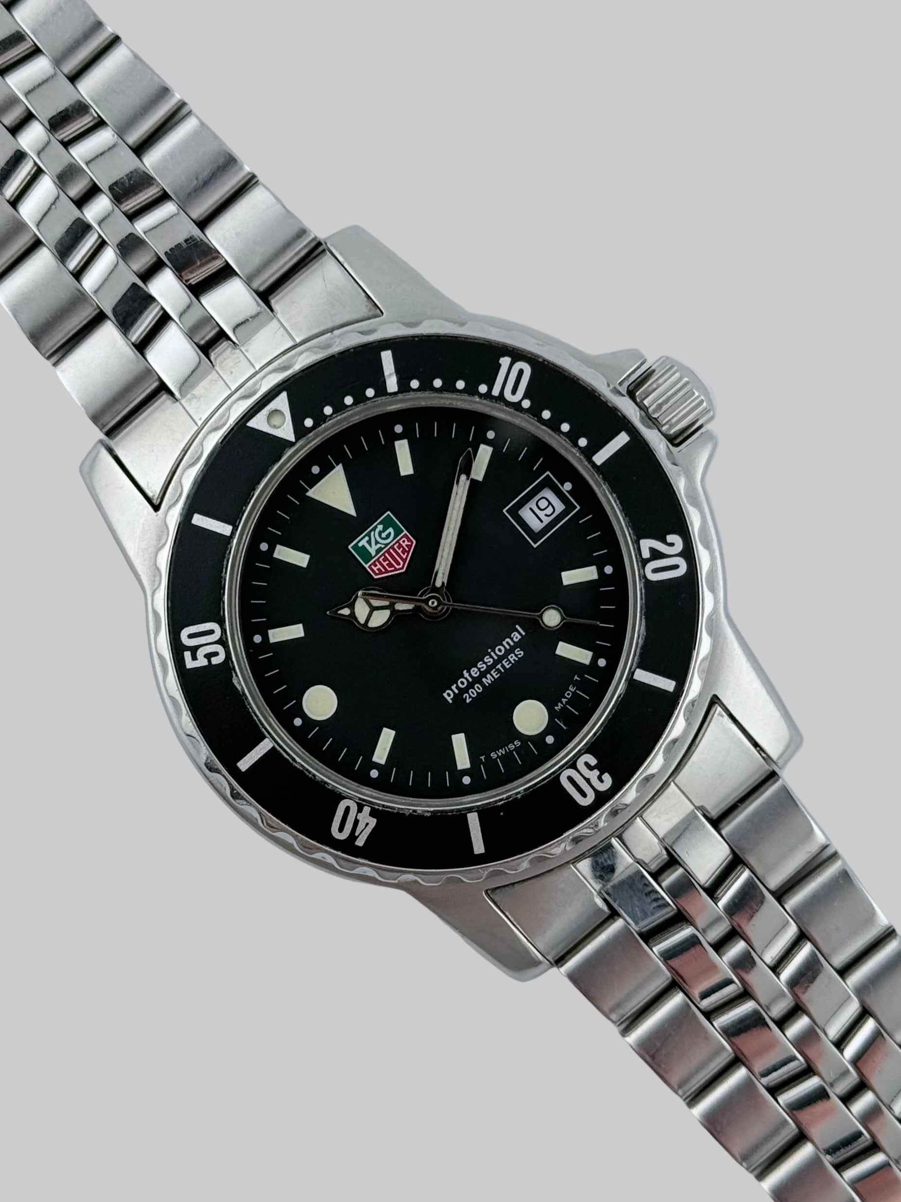Tag Heuer Professional 200 Quartz Date - WD1210-G-20 – The Wrist