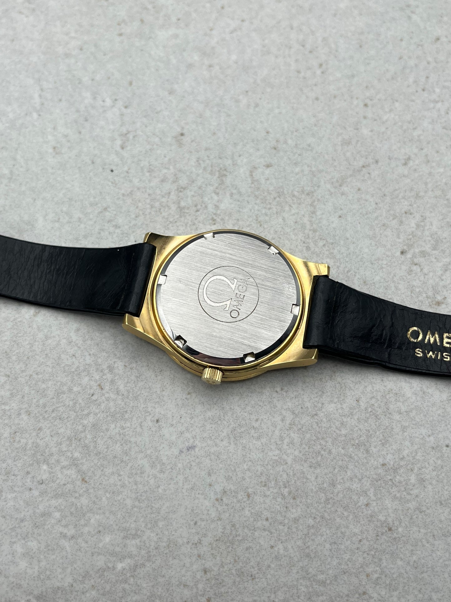 Omega Geneve Manual Date 136.0102 Near New Old Stock Boxed