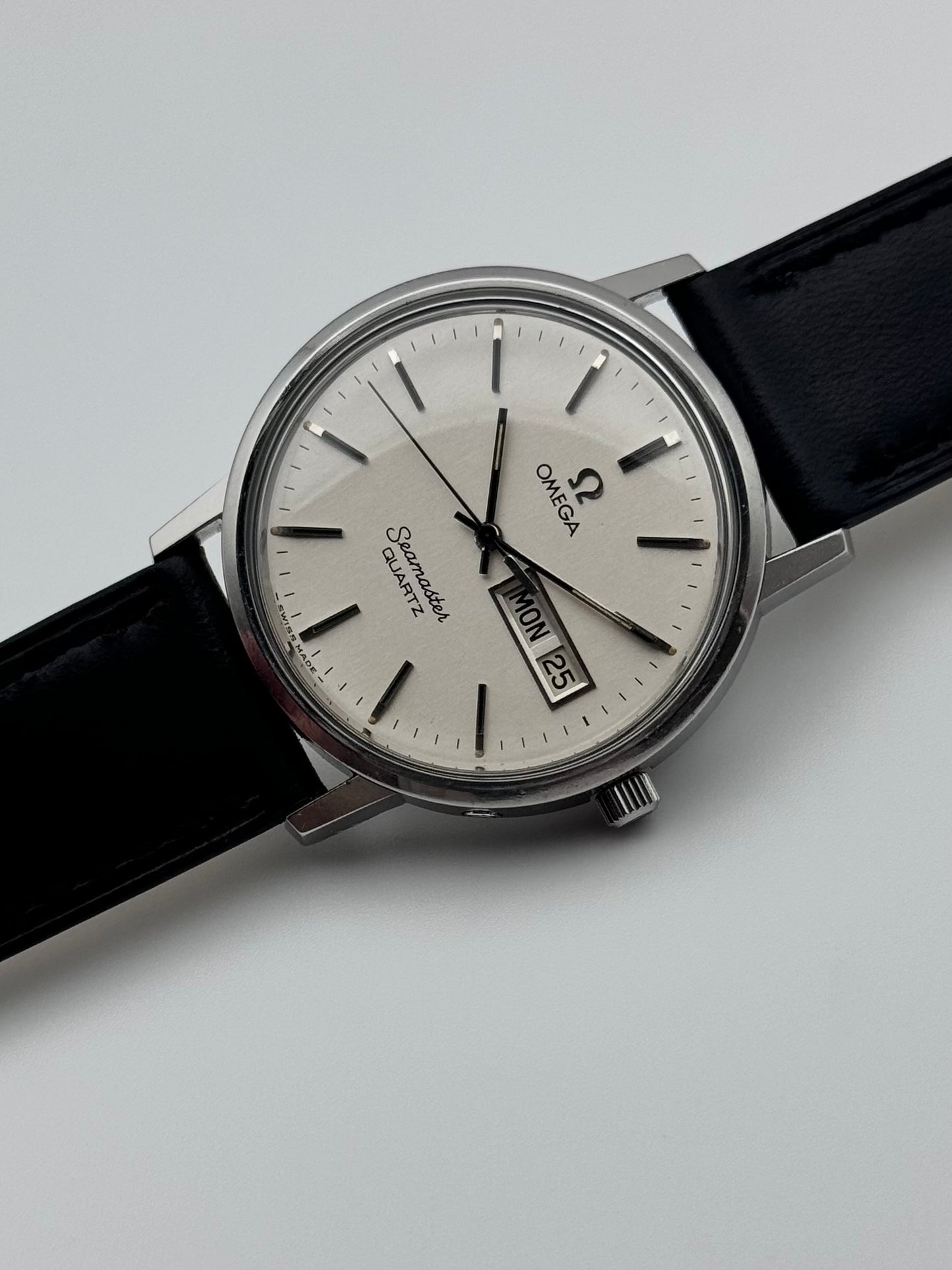 Omega Seamaster Quartz Day-Date 196.0080