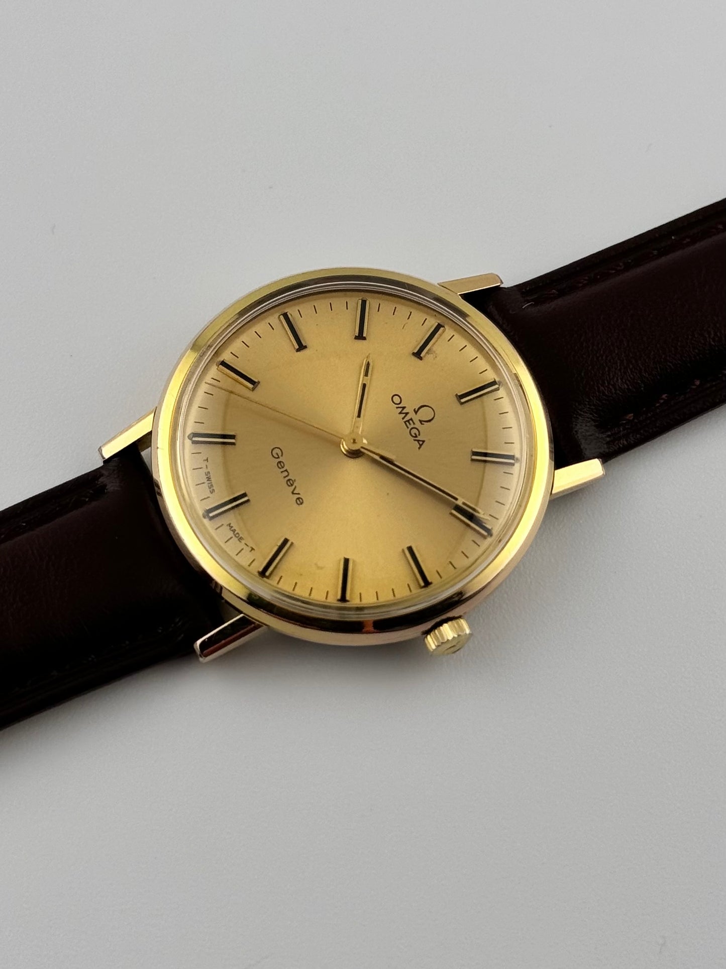 Omega Geneve Manual Wind 132.019 Sunburst Dial