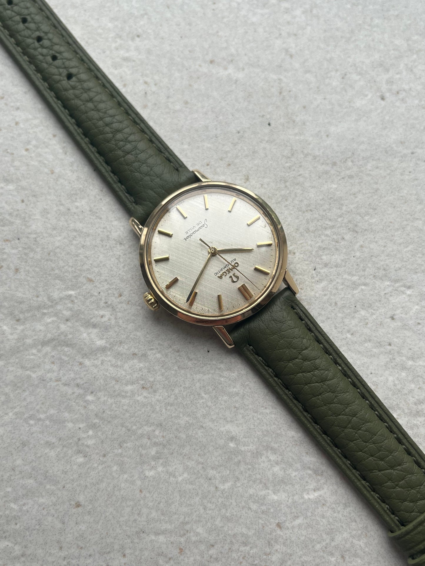 Omega Seamaster DeVille 9ct Solid Gold Linen Dial
