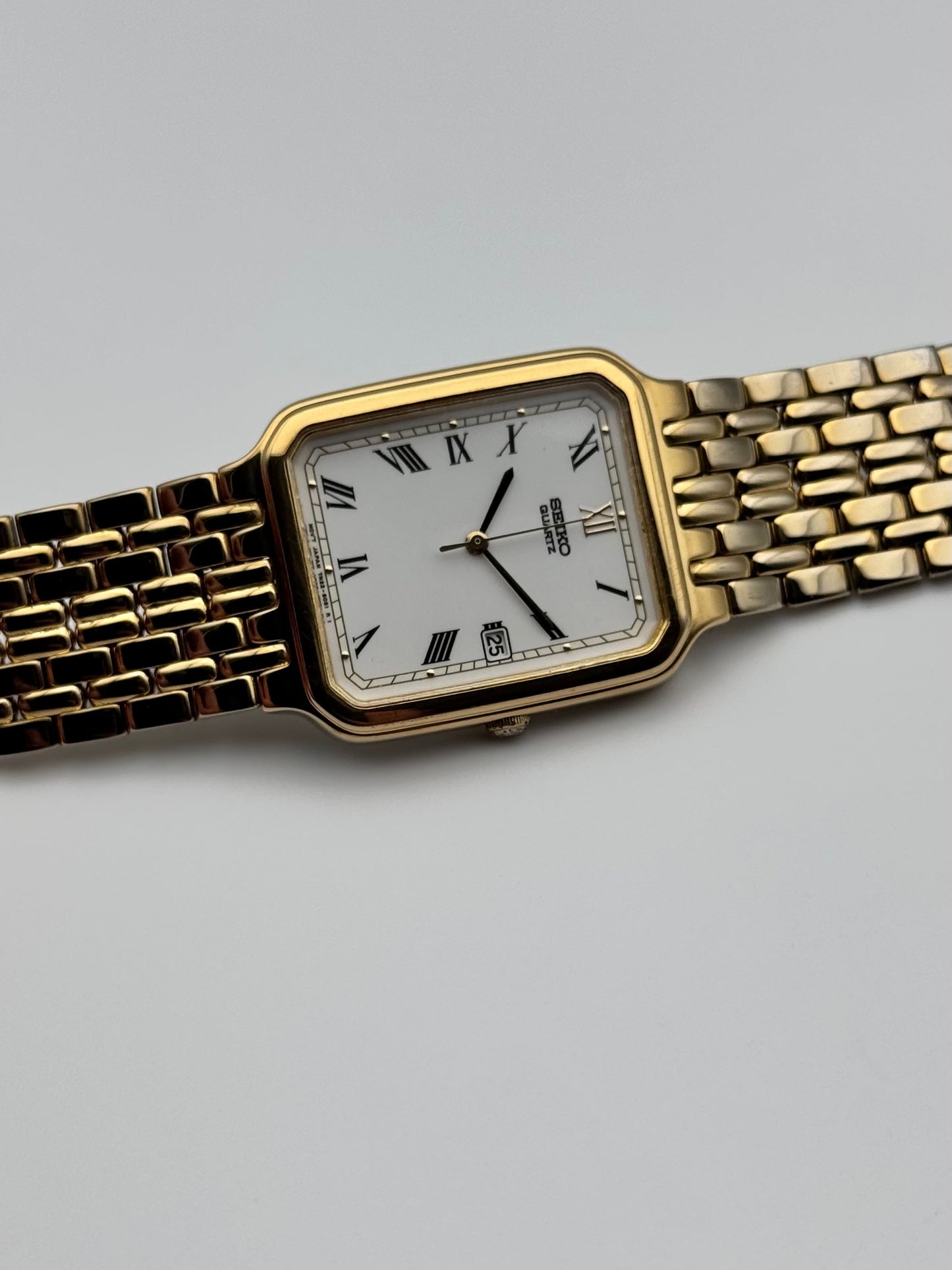 Seiko Tank Quartz 7N22-5021