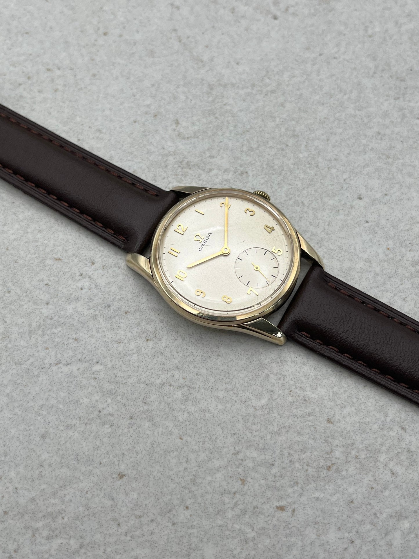 Omega Manual Wind 9ct Gold 121.5400