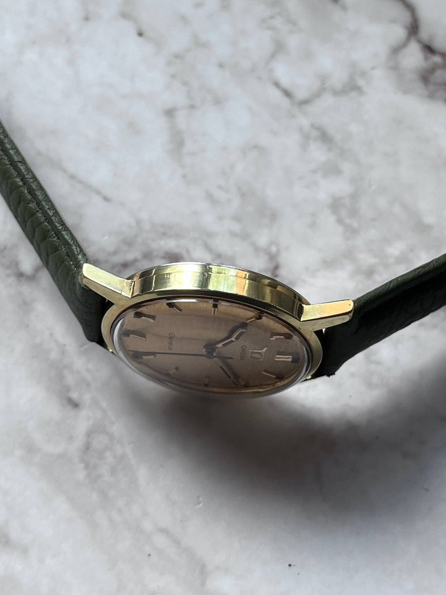 Omega Geneve Manual Shantung Dial 135.070