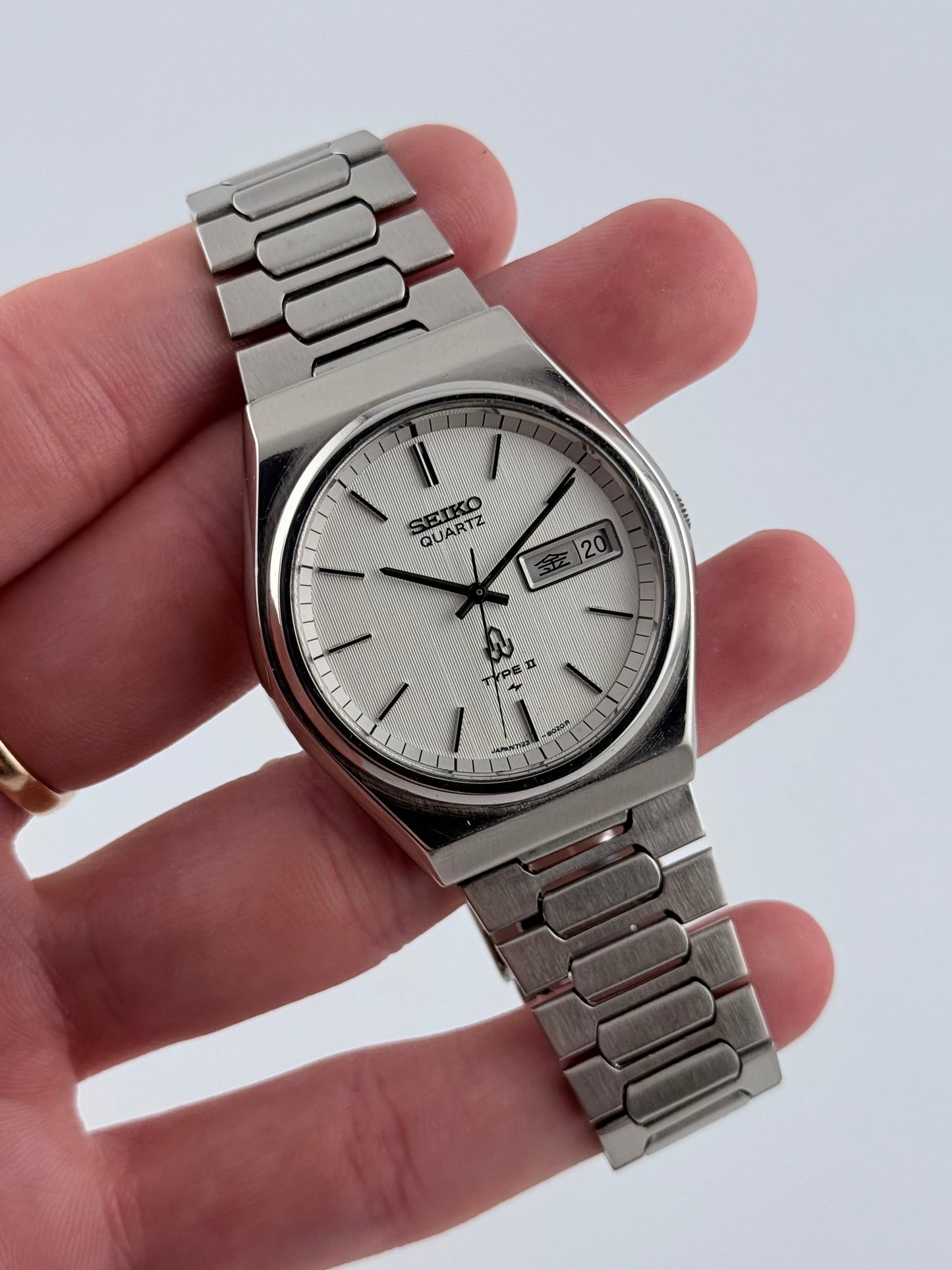 Seiko Type II Quartz JDM Day-Date - 7123-8010 - Rare Dial