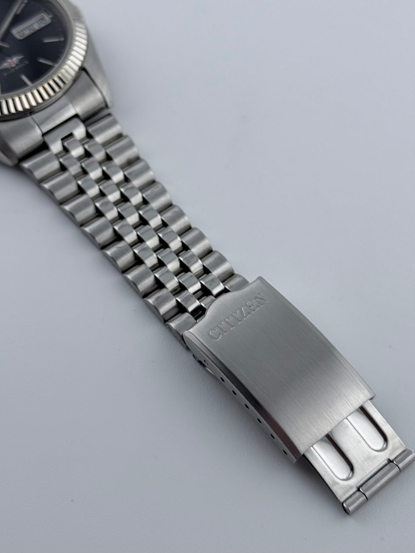 Citizen Eagle 7 Automatic Day-Date 4-R02149