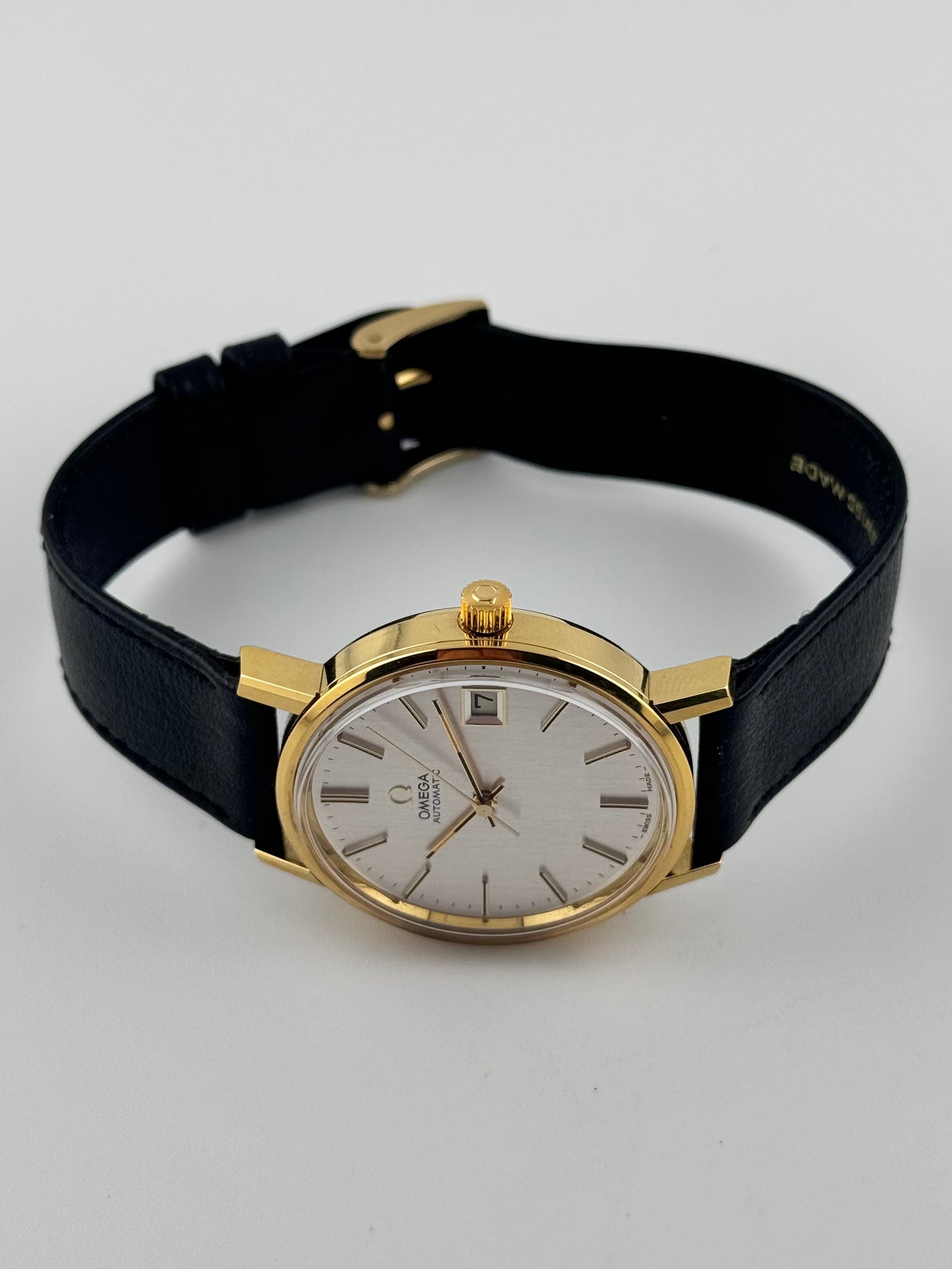 Omega Automatic Date 166.0202 - Box and papers - New Old Stock