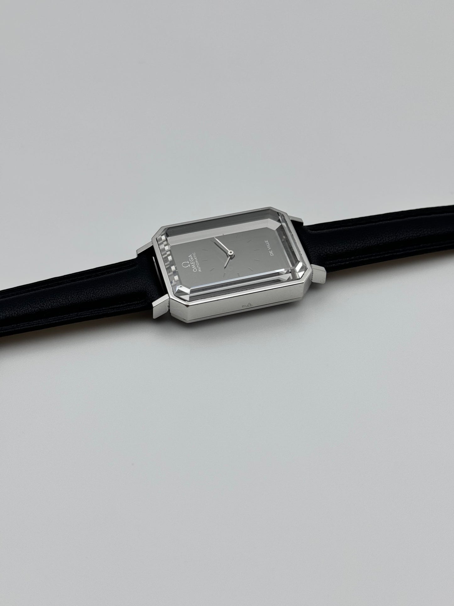 Omega DeVille Tank Automatic - Andrew Grima - Ultra Rare - 551.074