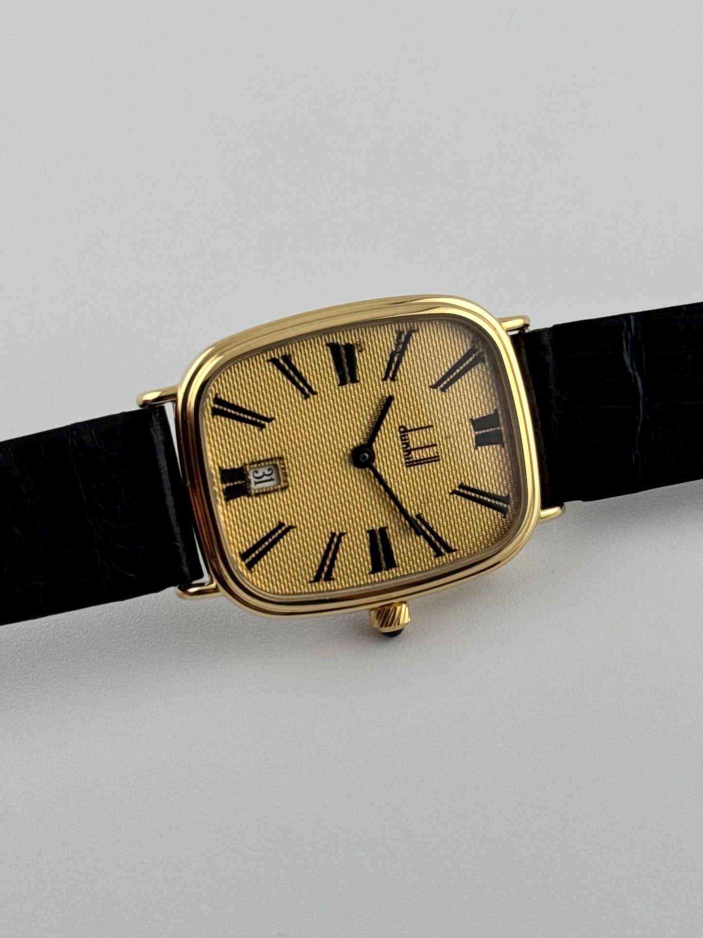 Dunhill Quartz Tank Date Gent’s Dress Watch