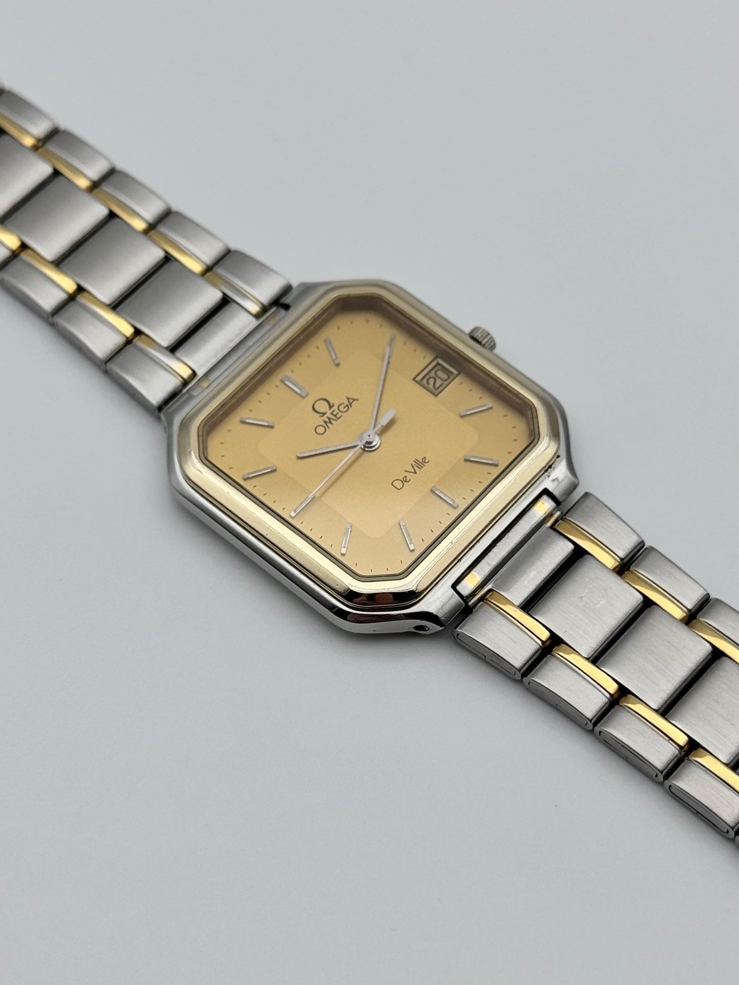 Omega De Ville Quartz Date 196.0254