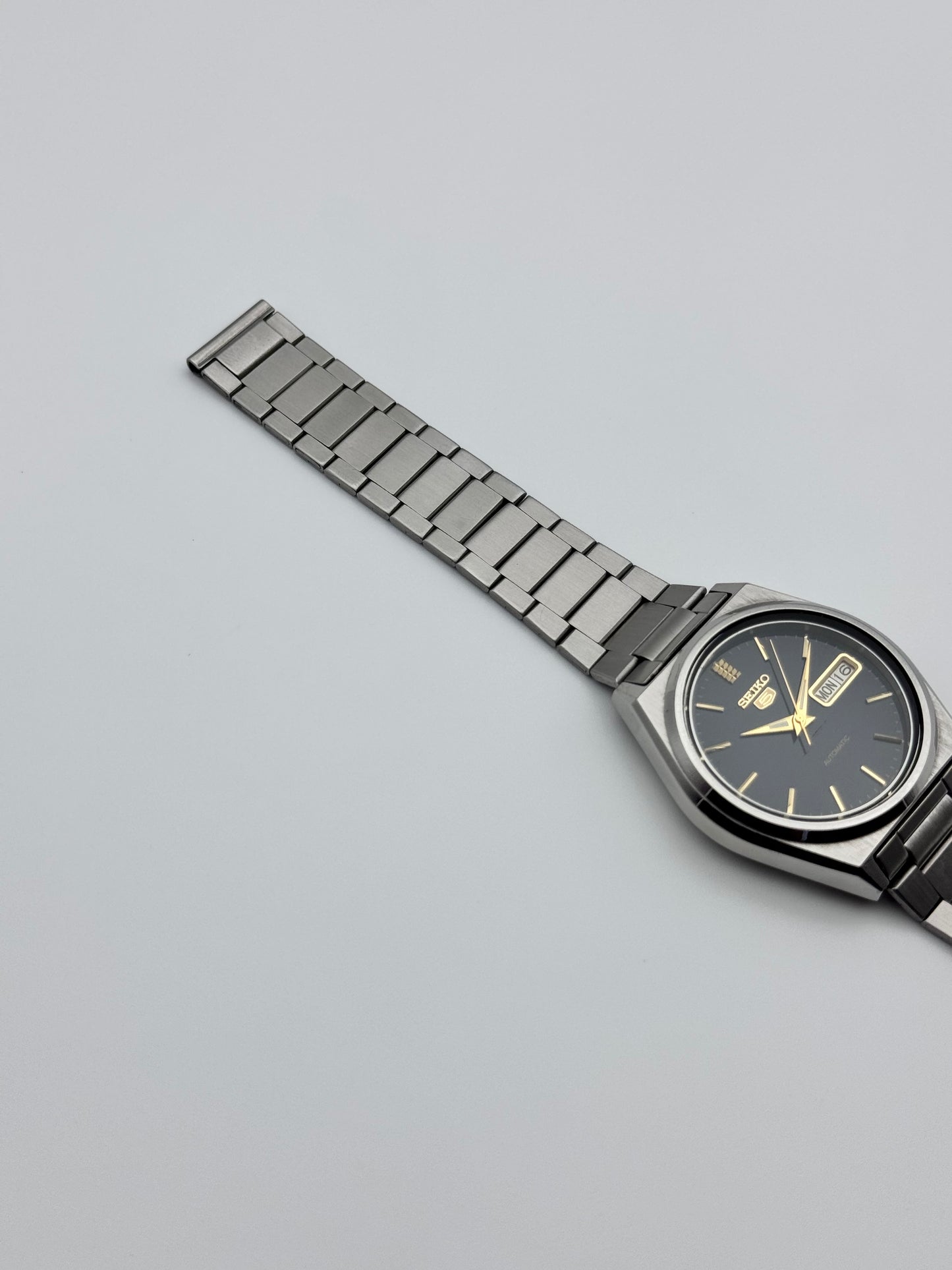 Seiko 5 Automatic Day-Date 7009-8761