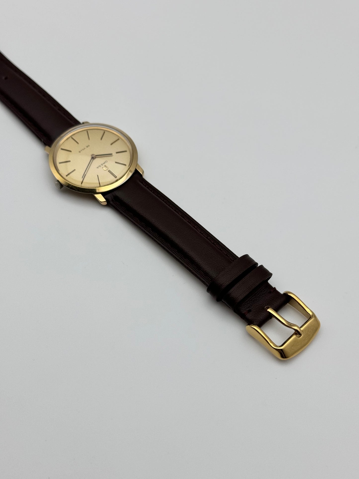 Omega De Ville Manual Wind - 111.077