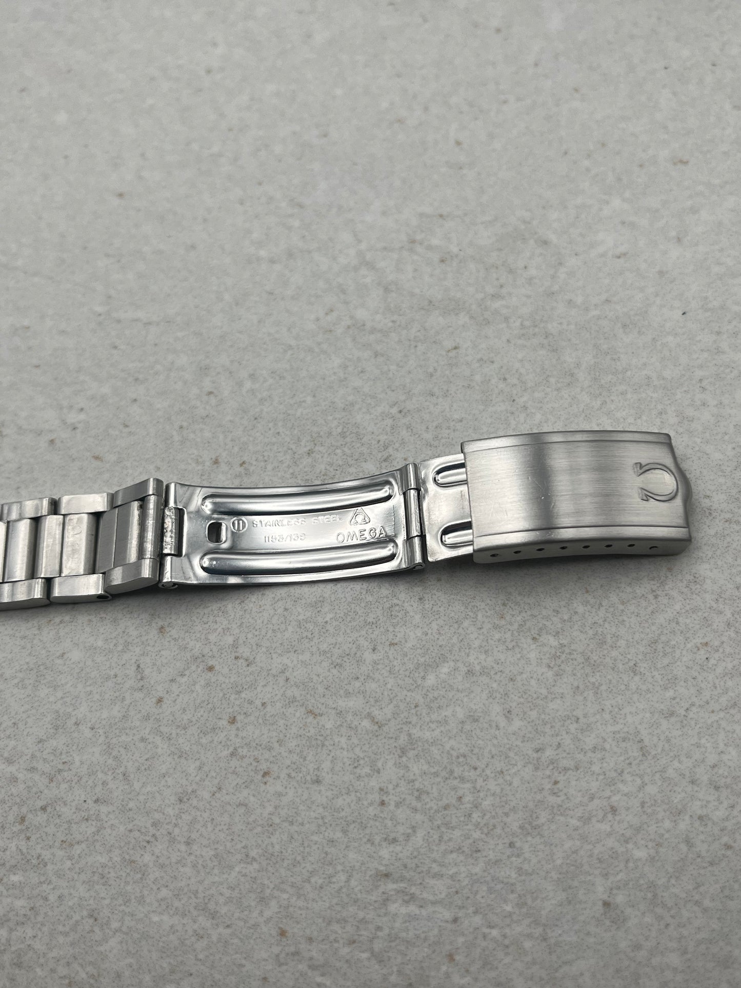 Omega Geneve Dynamic Manual Wind 135.033