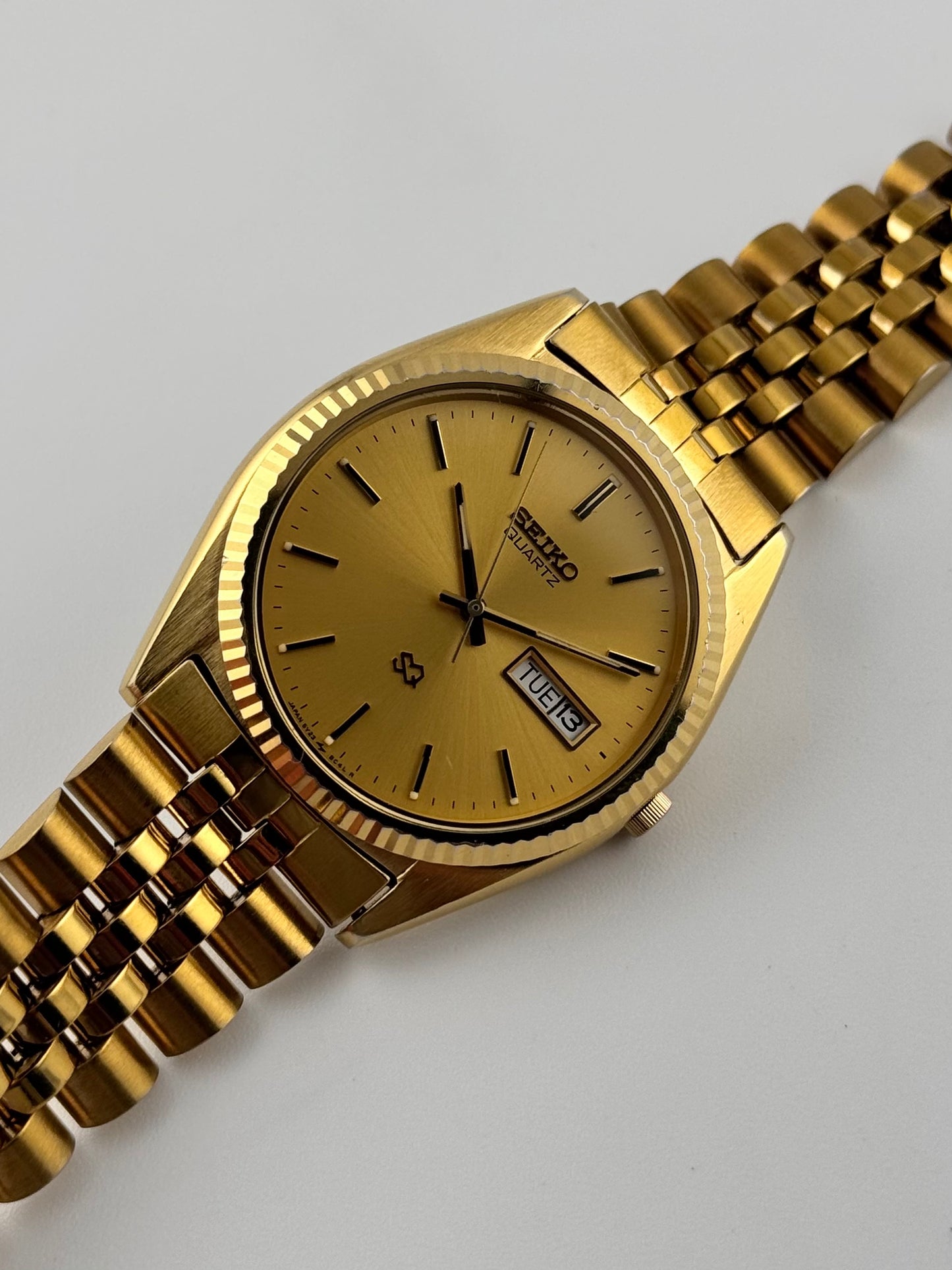 Seiko SQ Quartz Day-Date 5Y23-8A60 - Original Box