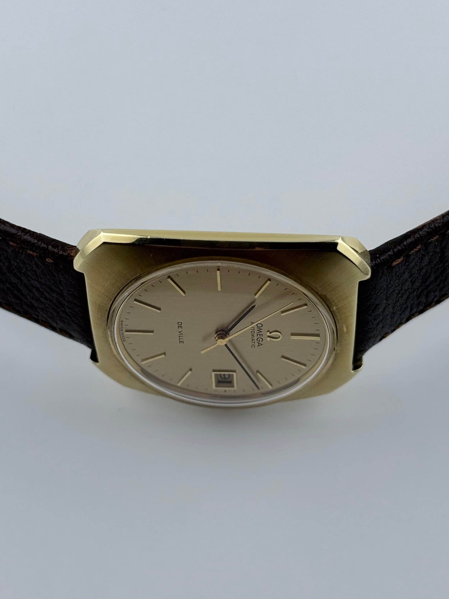 Omega De Ville Automatic Date Rare Jumbo Size - 166.085