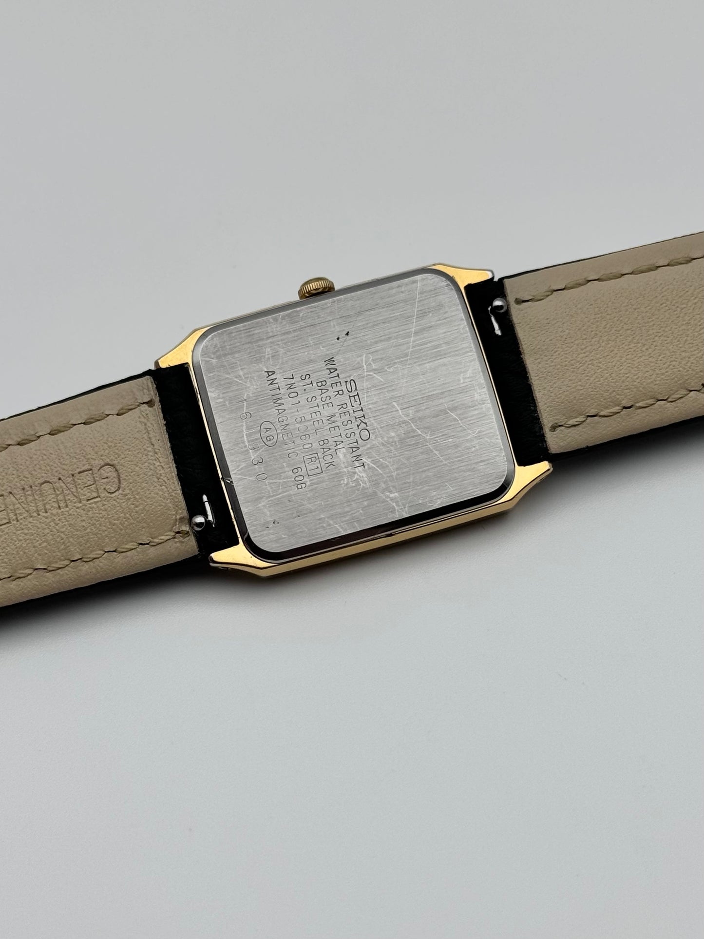 Seiko Tank Quartz 7N01-5060