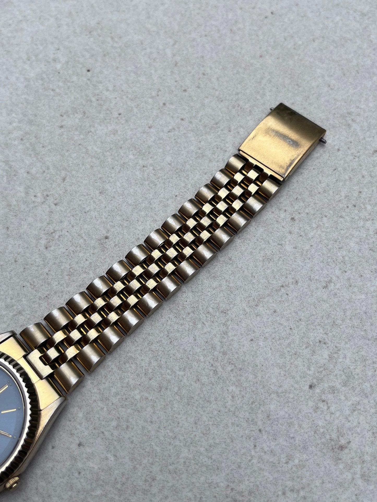 Citizen Quartz Day-Date Jubilee 6100-R00391