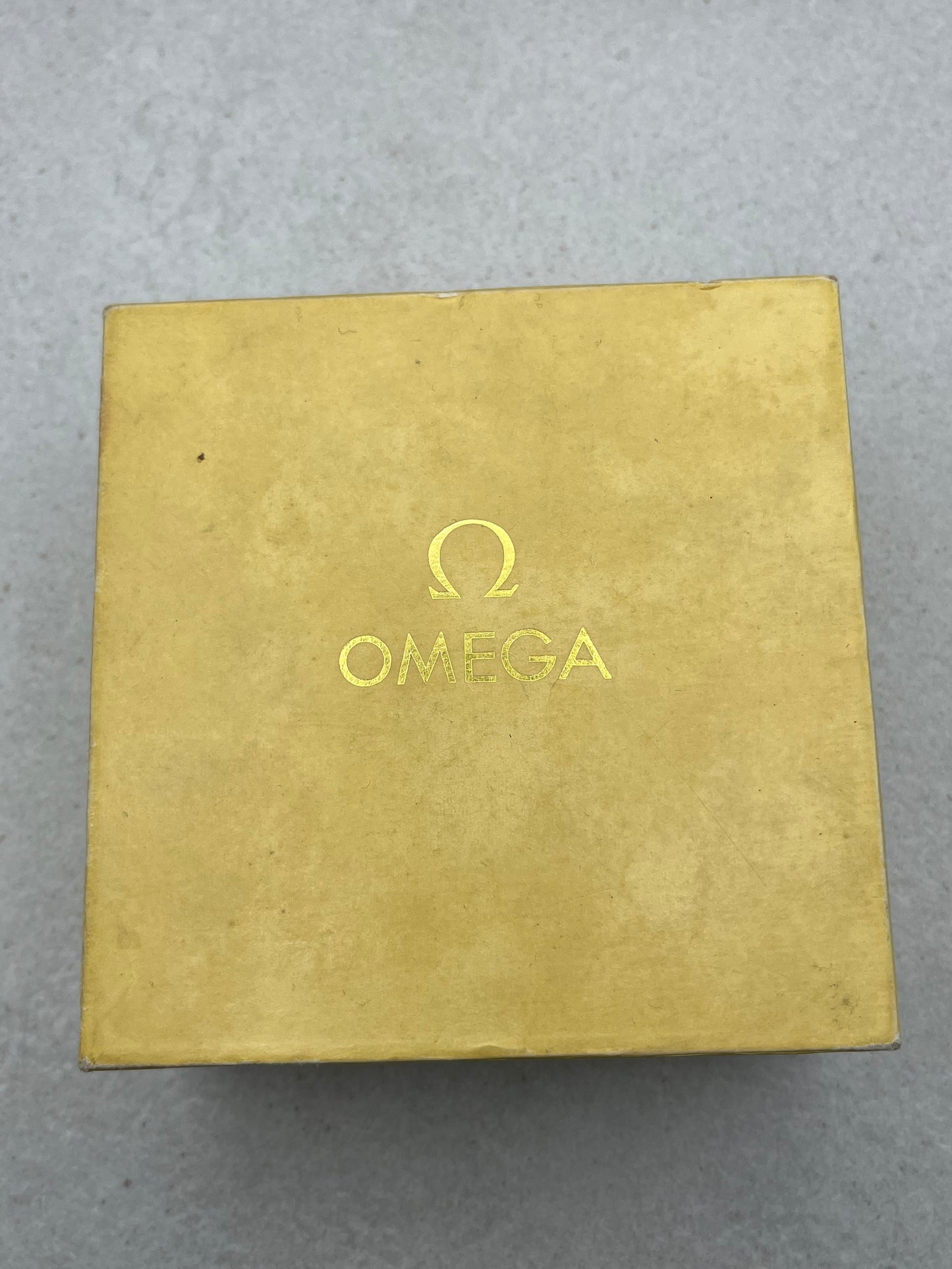 Omega Geneve Manual Date 136.0102 Near New Old Stock Boxed