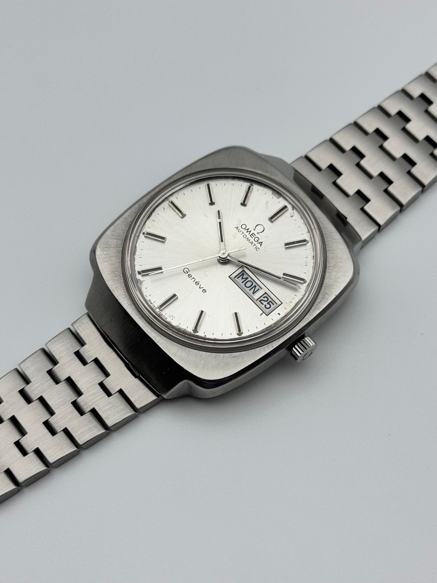 Omega Geneve Automatic Day Date 166.0170
