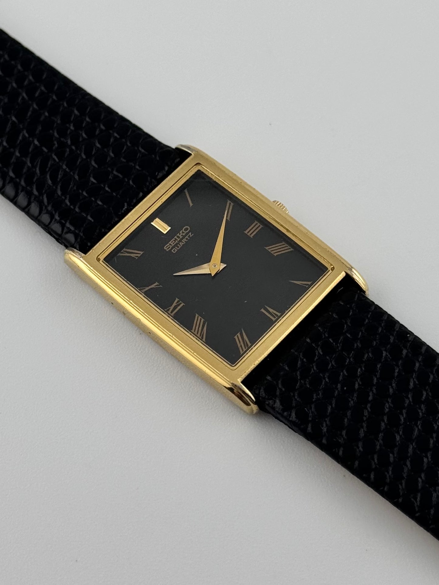 Seiko Tank Quartz - 5P30-5280