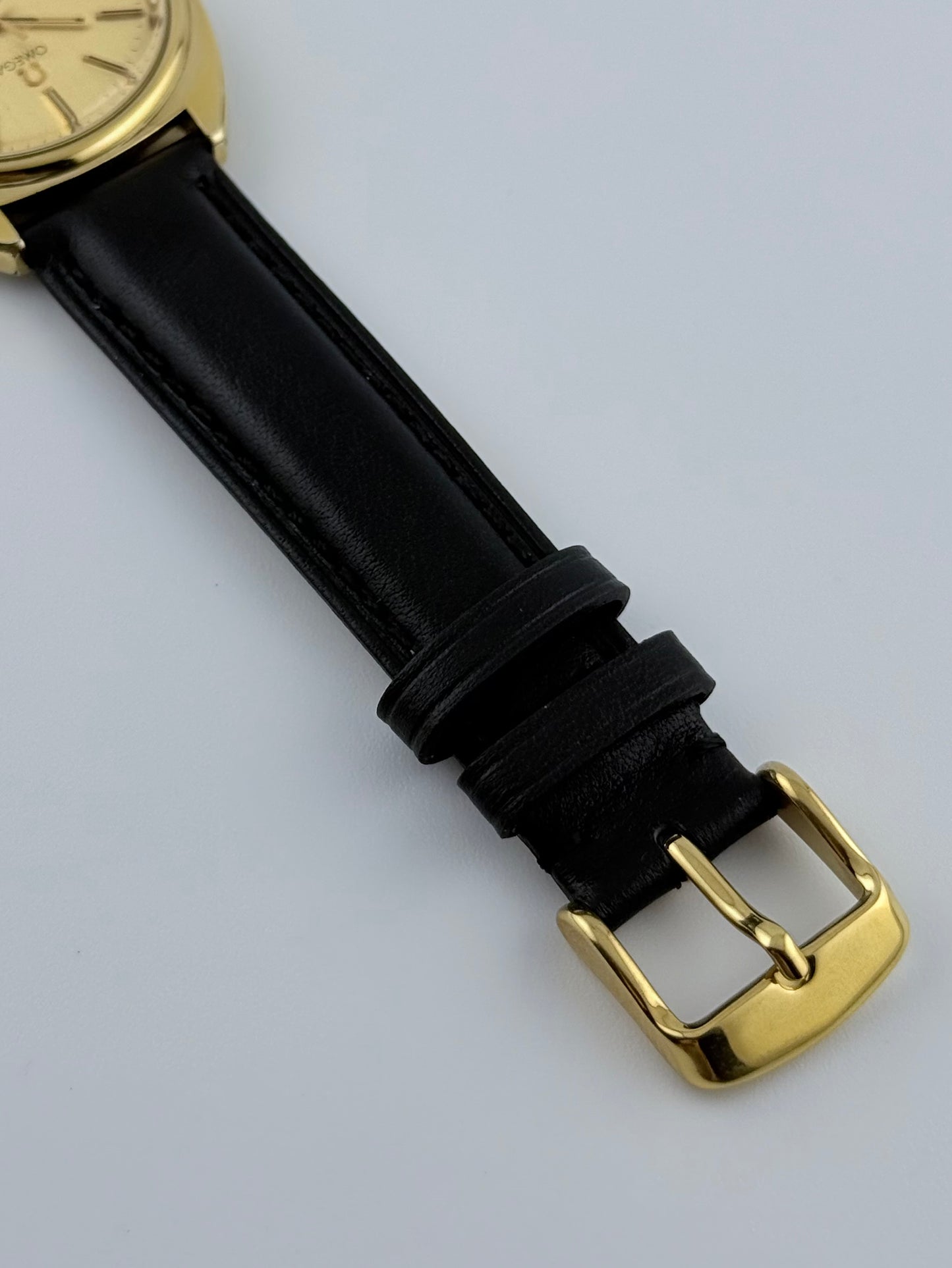 Omega Quartz Date - 196.0121