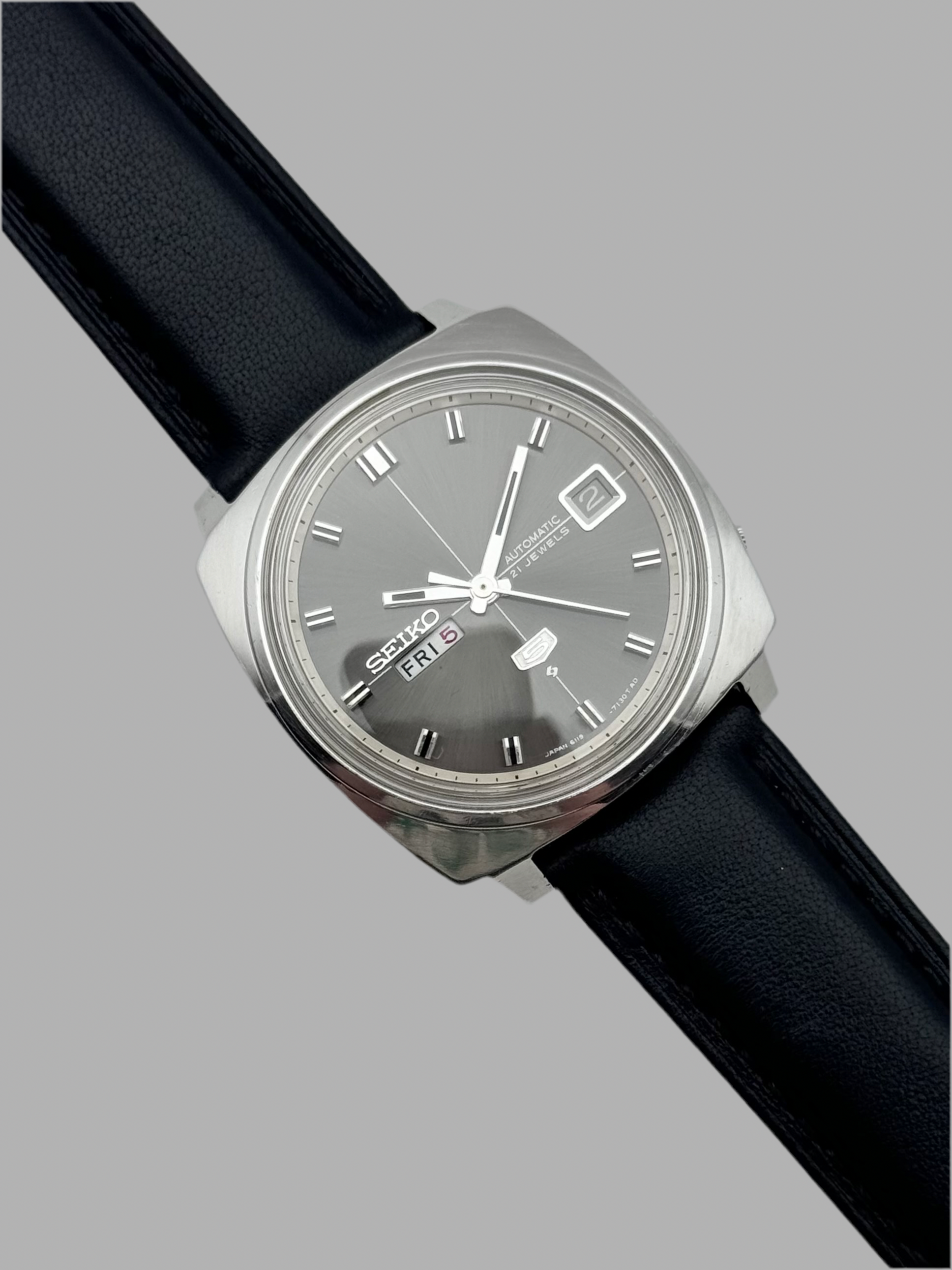 Seiko Automatic Day-Date 6119-7130 - Main Image