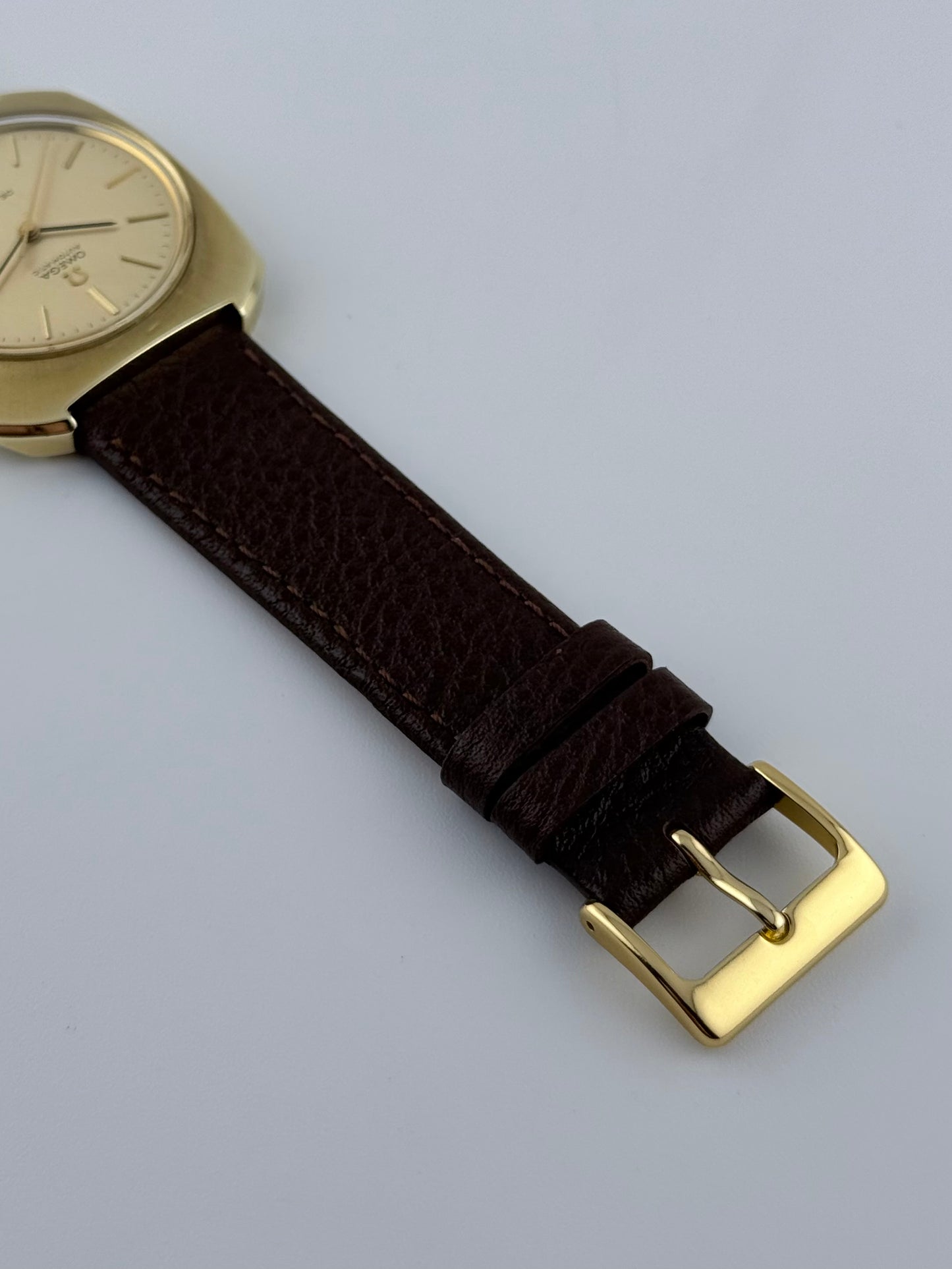 Omega De Ville Automatic Date Rare Jumbo Size - 166.085