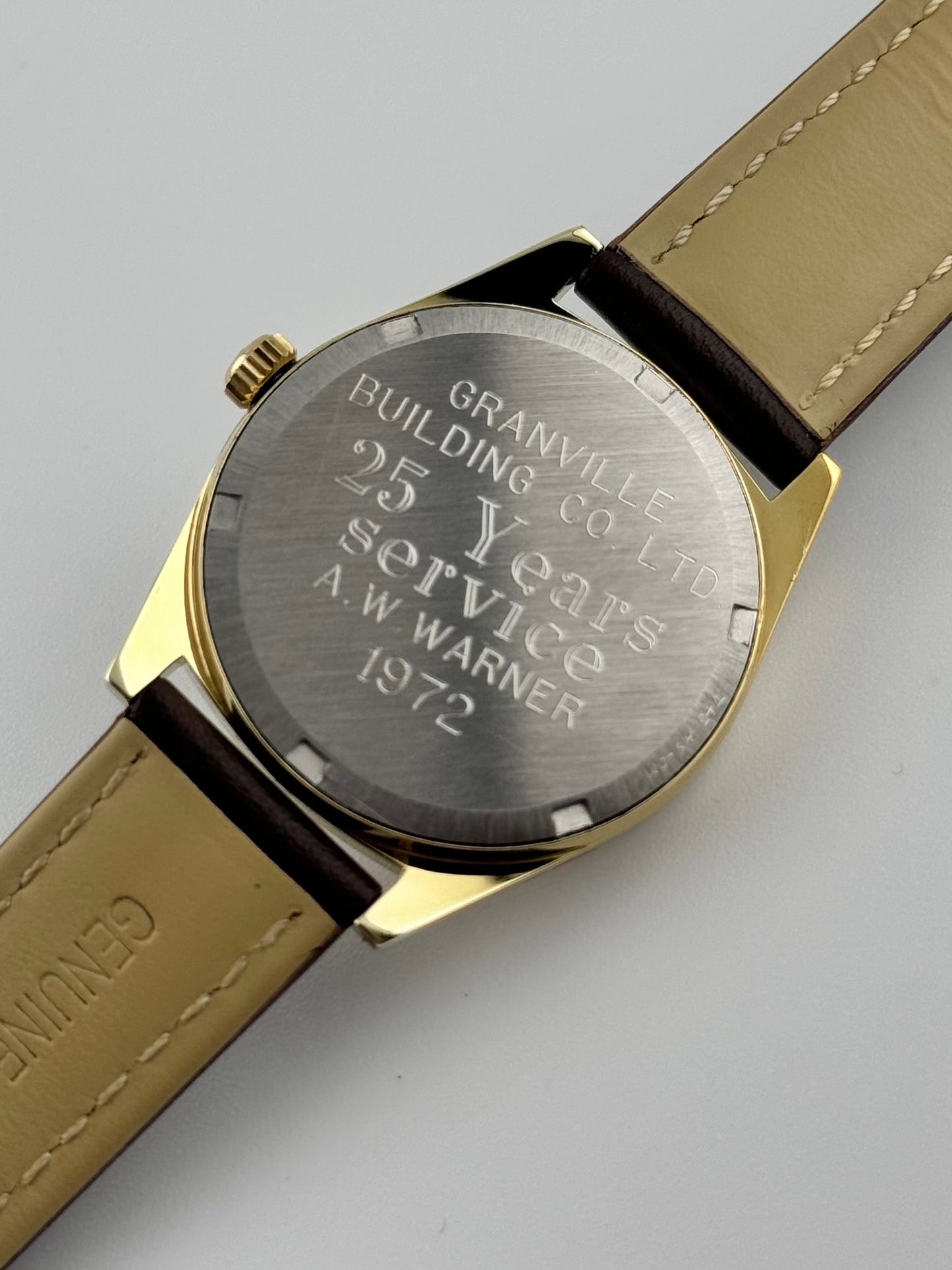 Omega Geneve Manual Wind 135.041 - Box and Papers