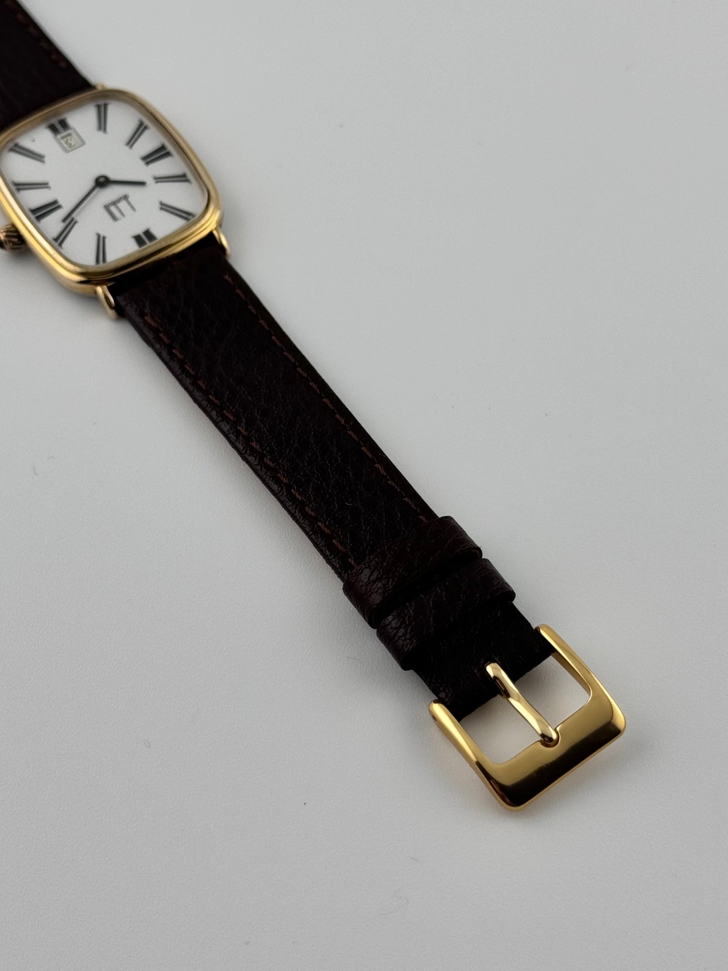 Dunhill Quartz Tank Date Gent’s Dress Watch