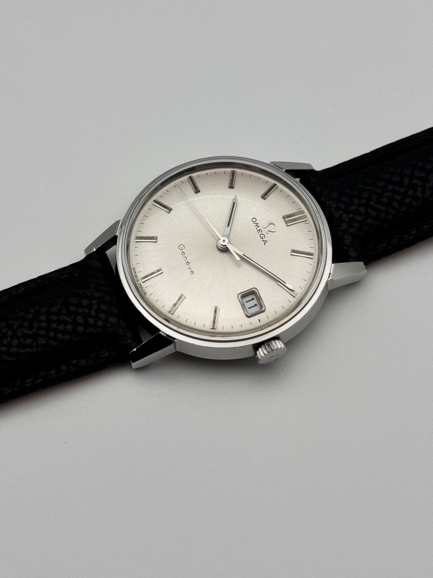 Omega Seamaster Geneve Date Manual Wind 136.011