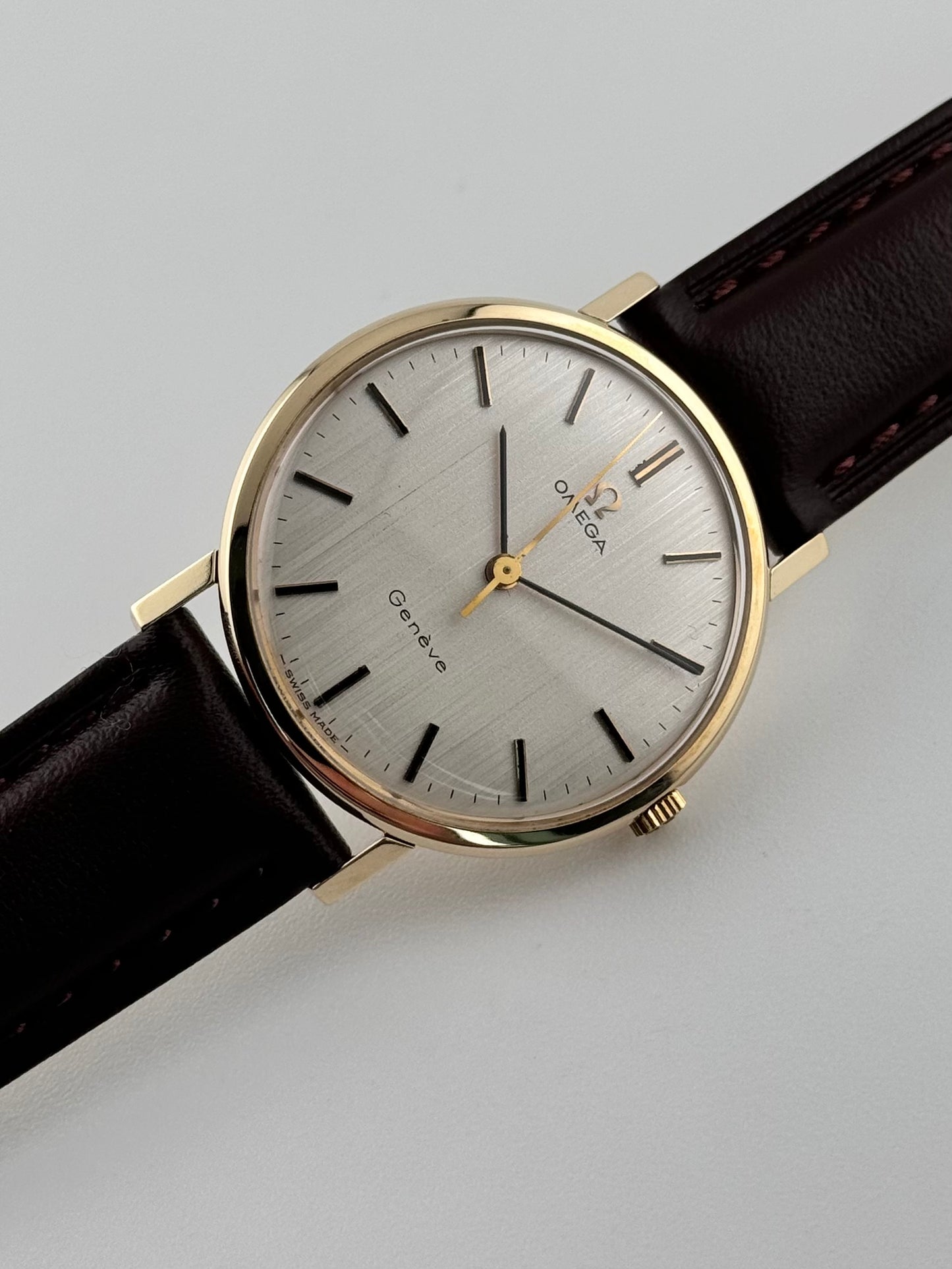 Omega Geneve Manual Wind 9ct Gold 131.25016