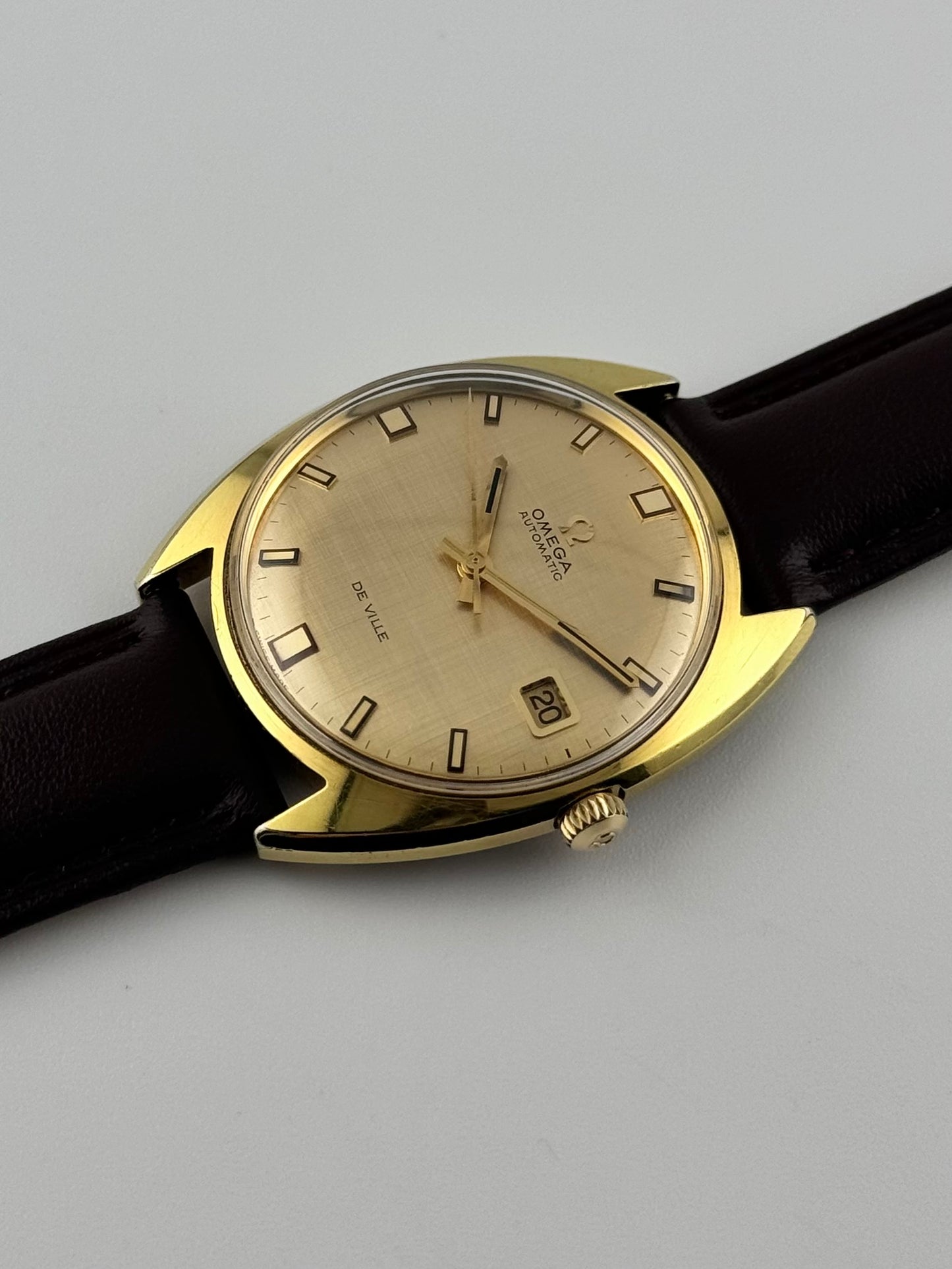 Omega De Ville Automatic 166.029 - Box and Papers!