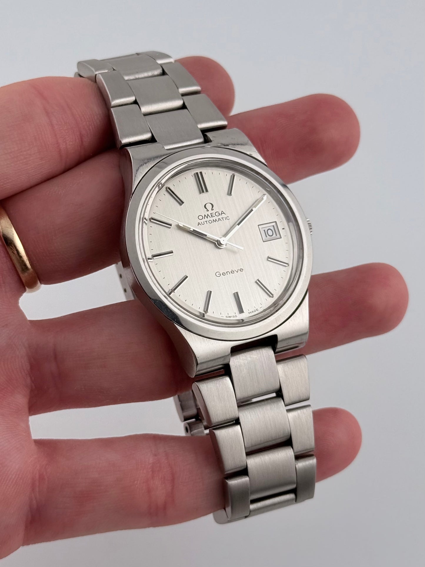 Omega Geneve Automatic Date - 166.0173